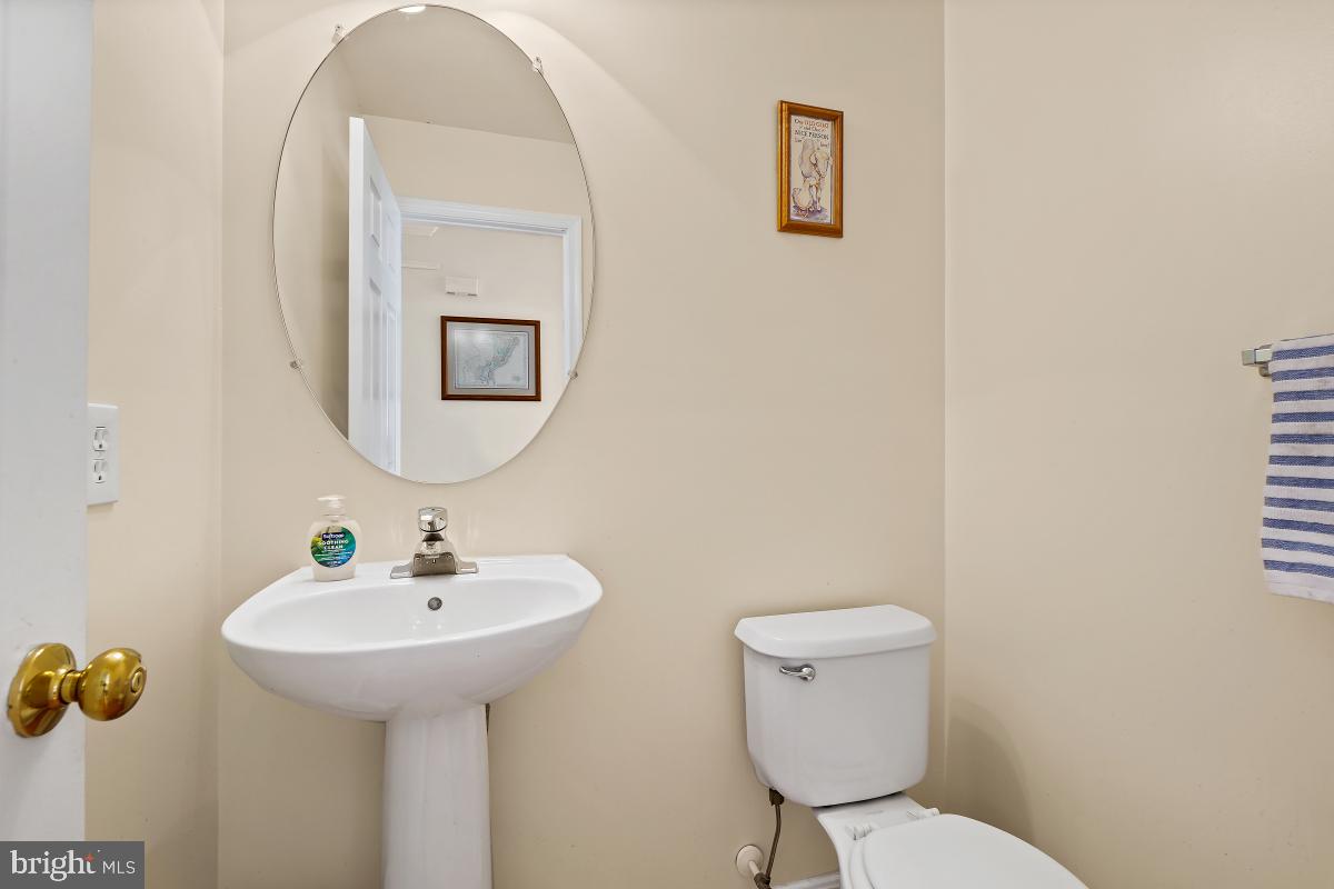 KINGSVIEW VILLAGE - Residential
