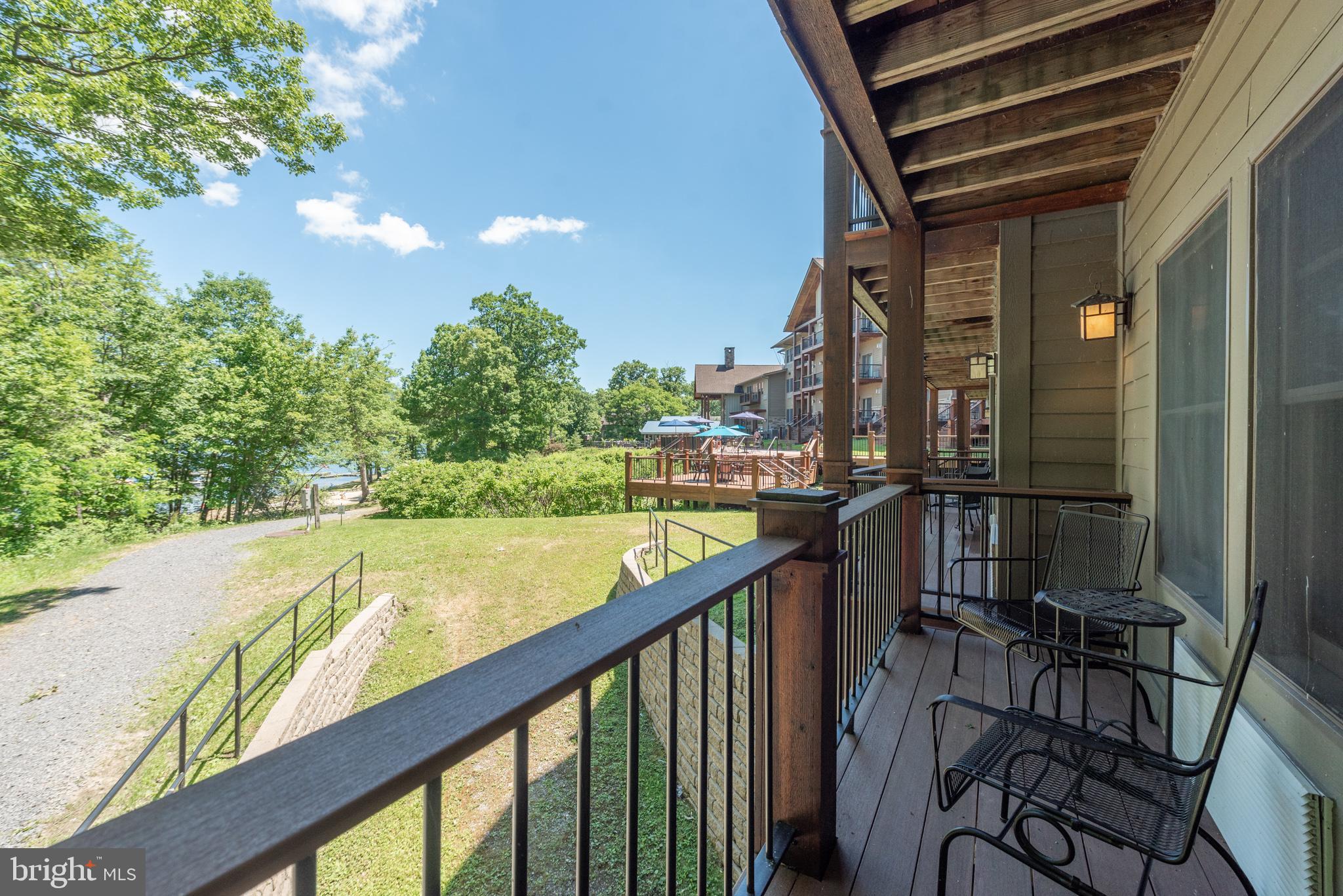 SILVER TREE SUITES - Residential