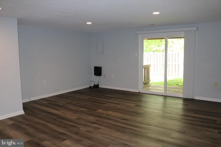 ROLLING FOREST - Residential Lease