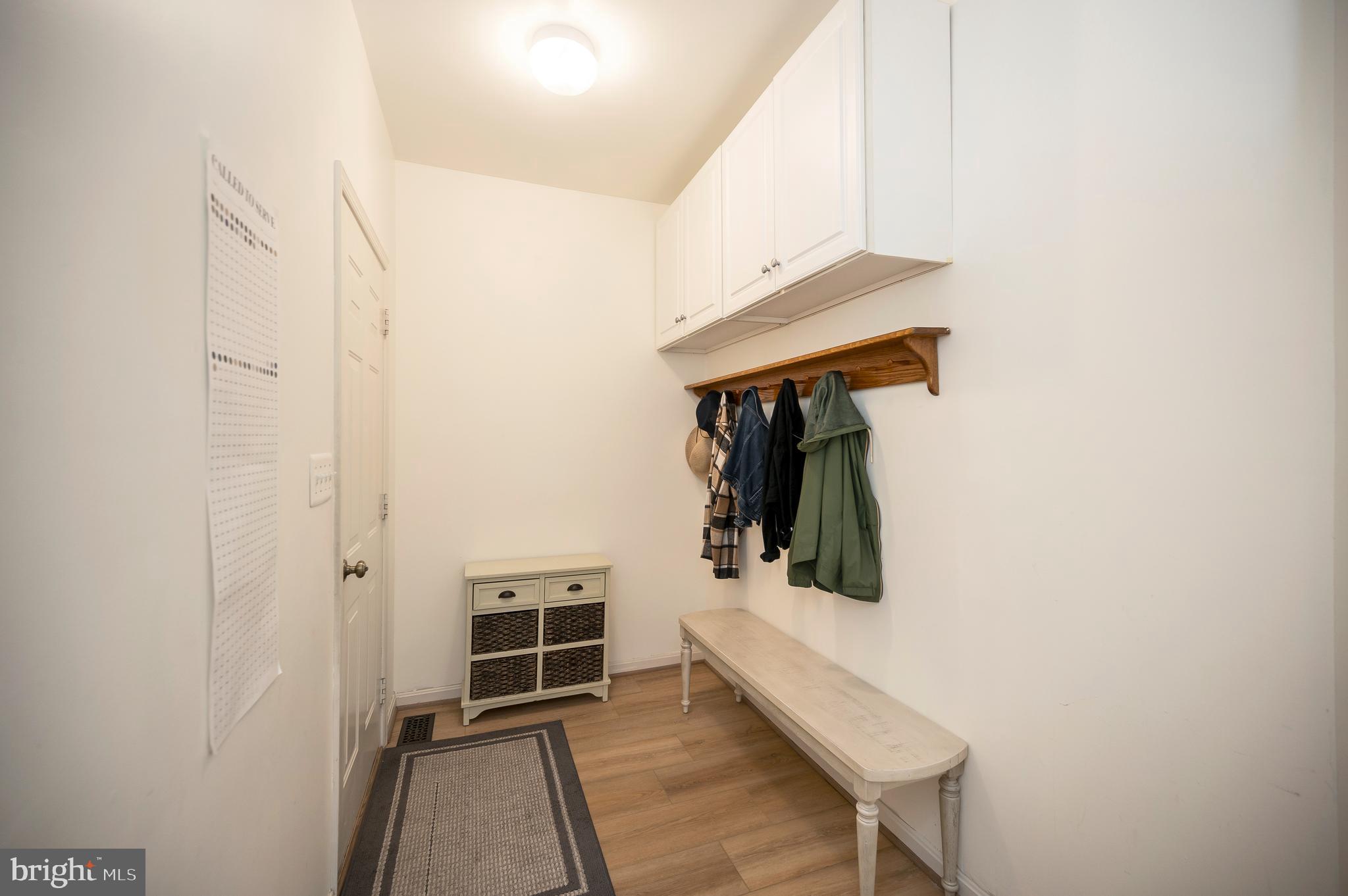 HAMPTON OAKS - Residential