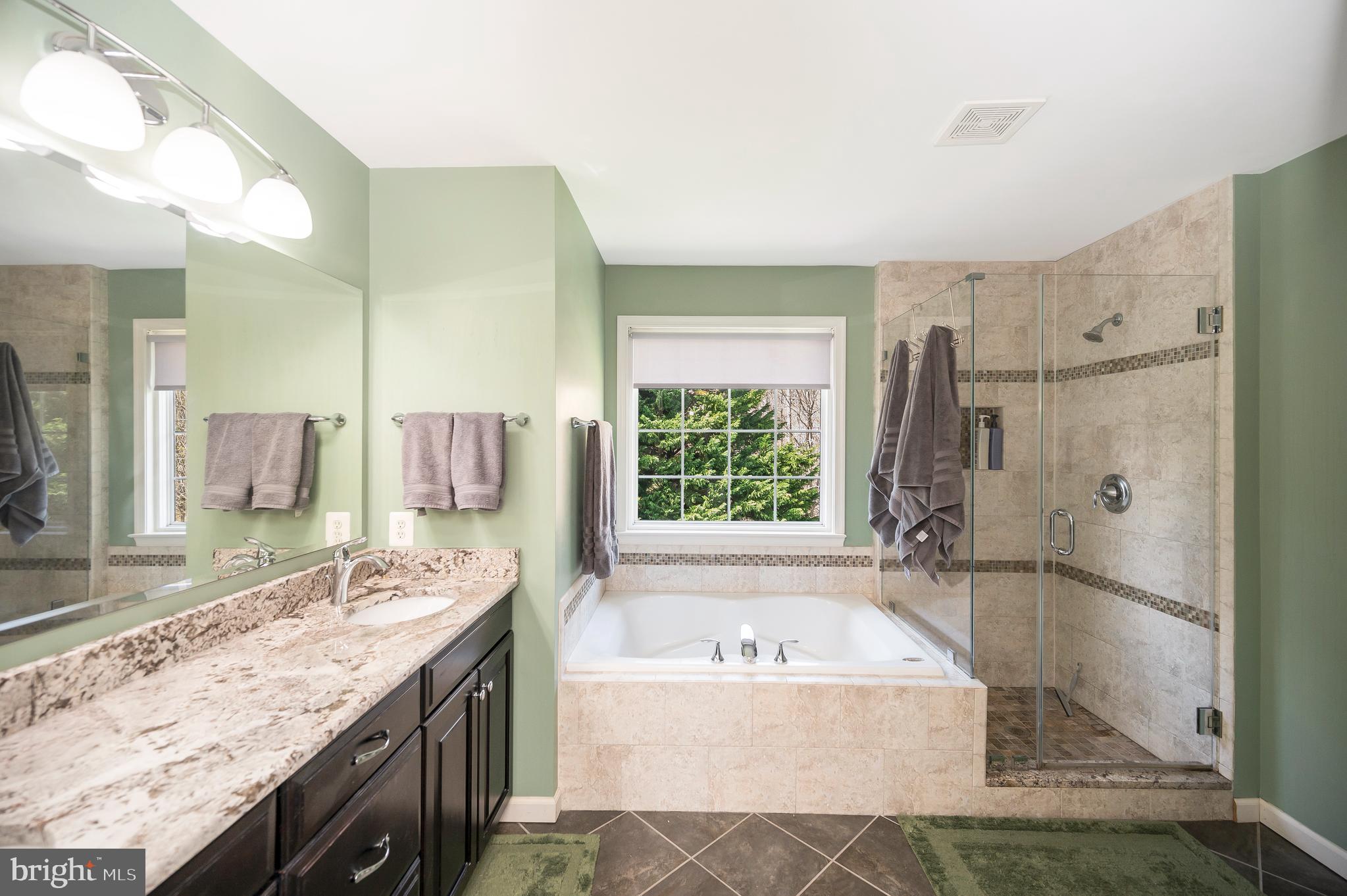 HAMPTON OAKS - Residential