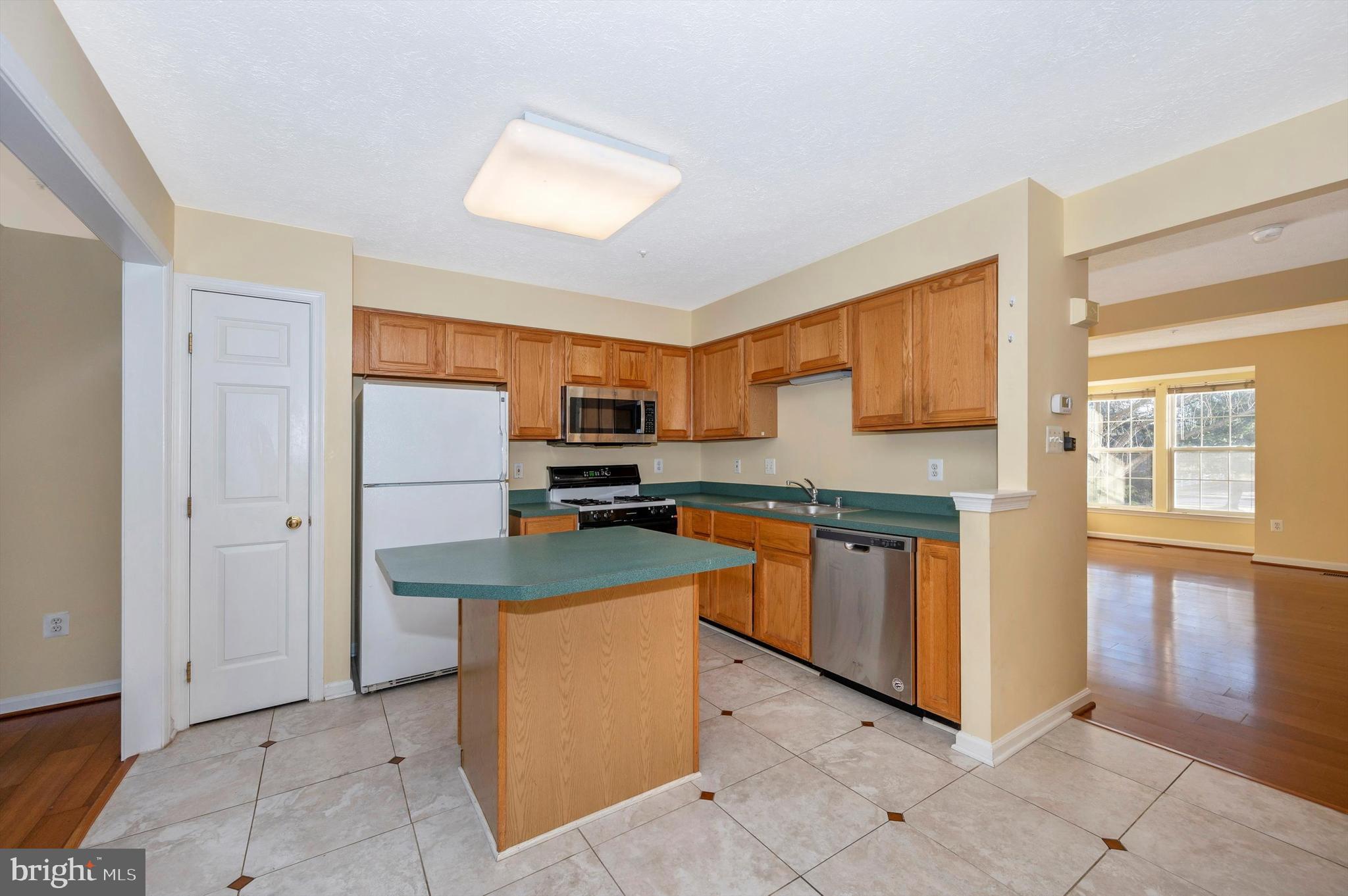 BALLENGER CROSSING - Residential Lease