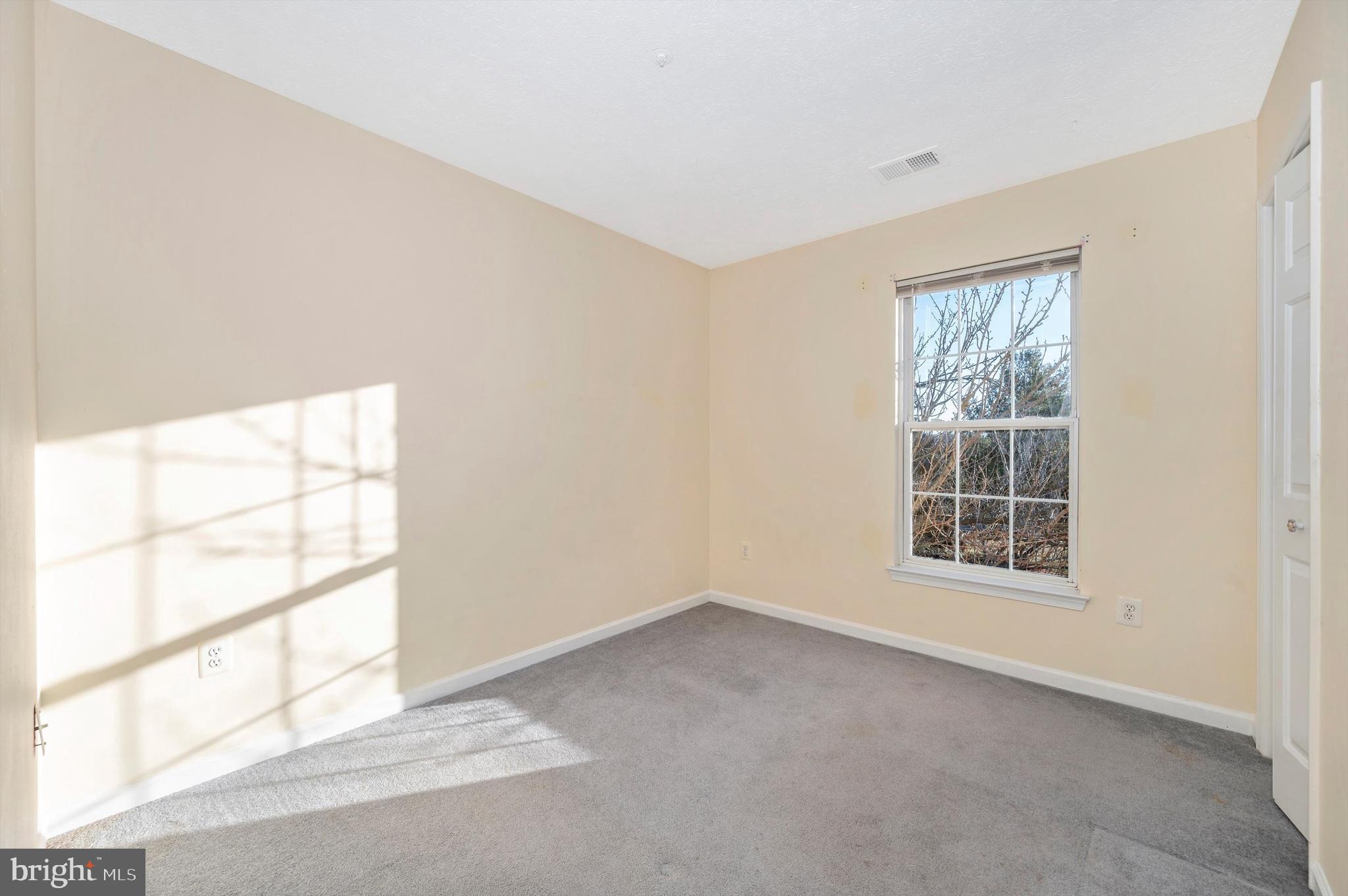 BALLENGER CROSSING - Residential Lease