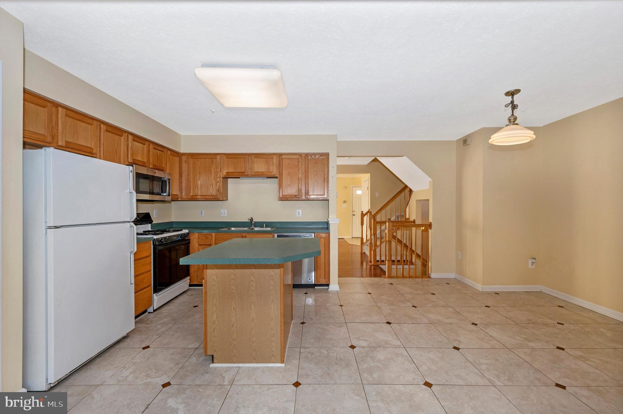 BALLENGER CROSSING - Residential Lease