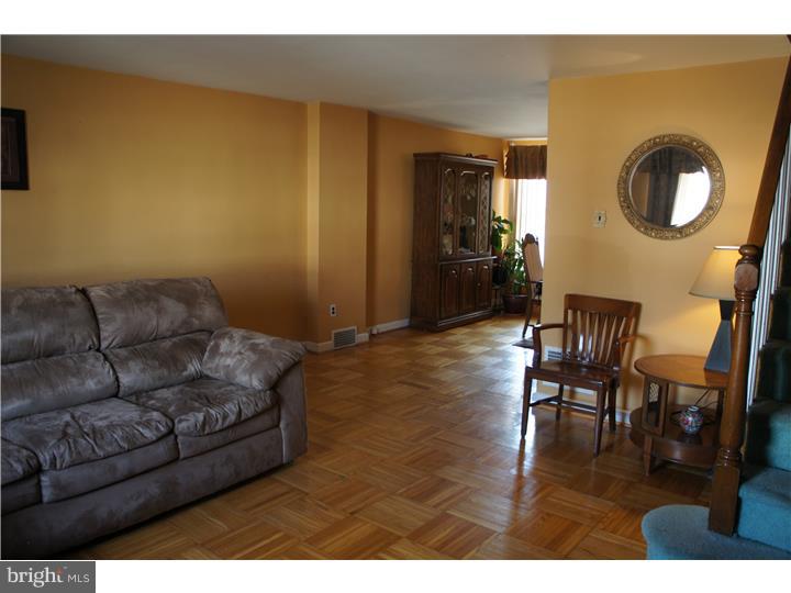 CRESCENTVILLE - Residential