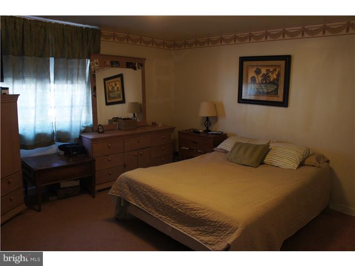 CRESCENTVILLE - Residential