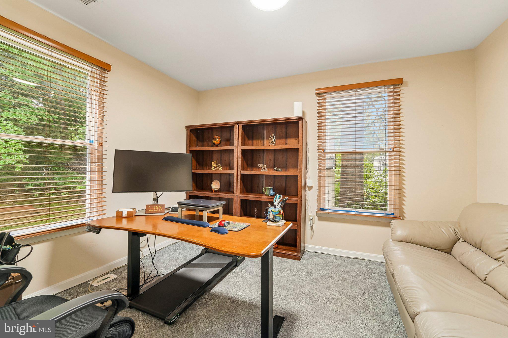 NAPLES MANOR - Residential