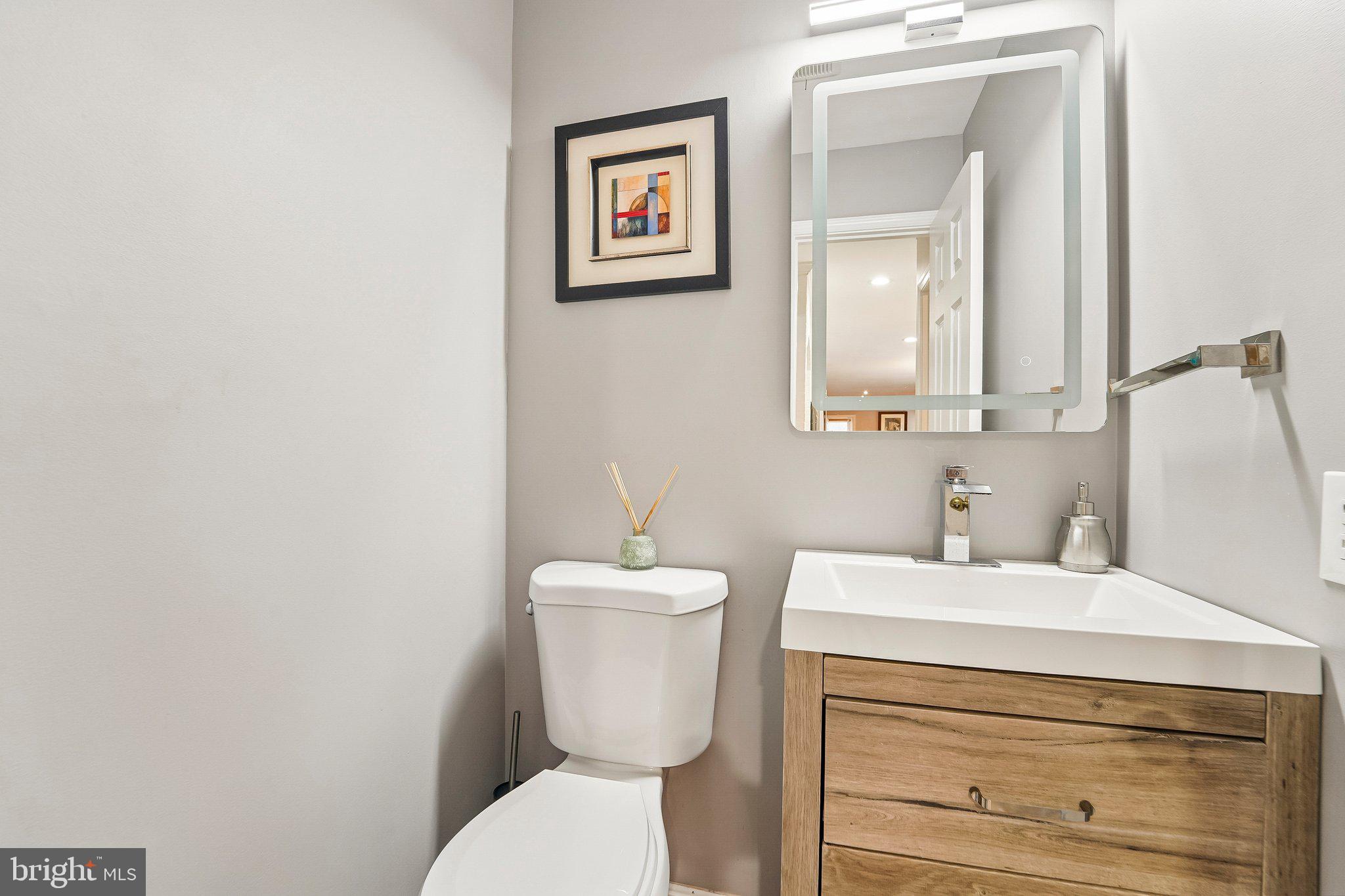 NAPLES MANOR - Residential