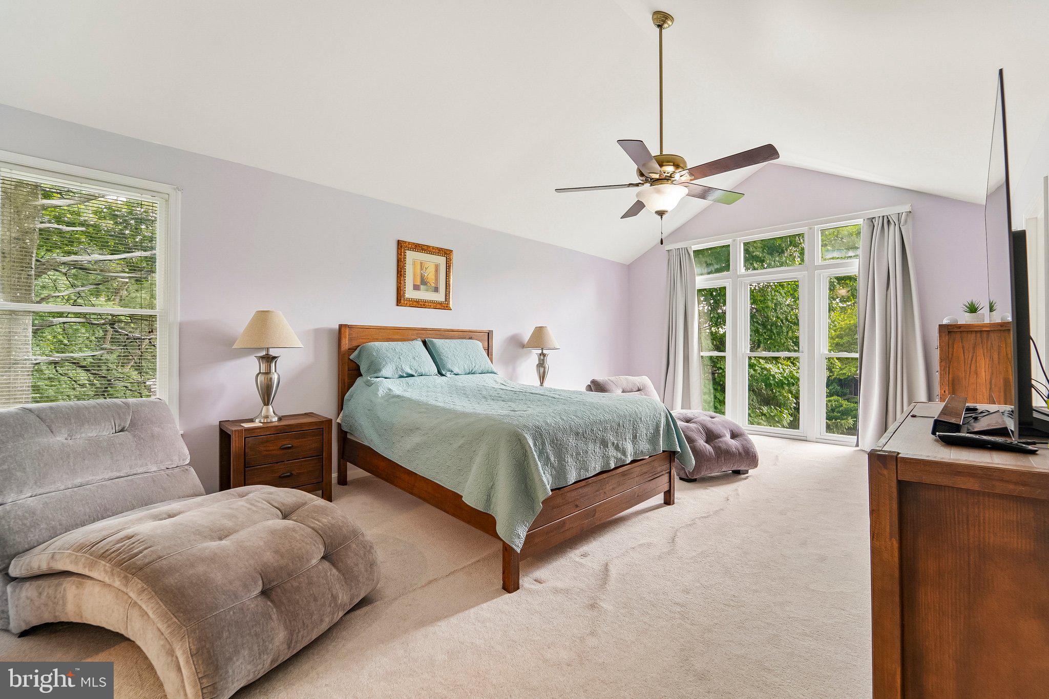 NAPLES MANOR - Residential