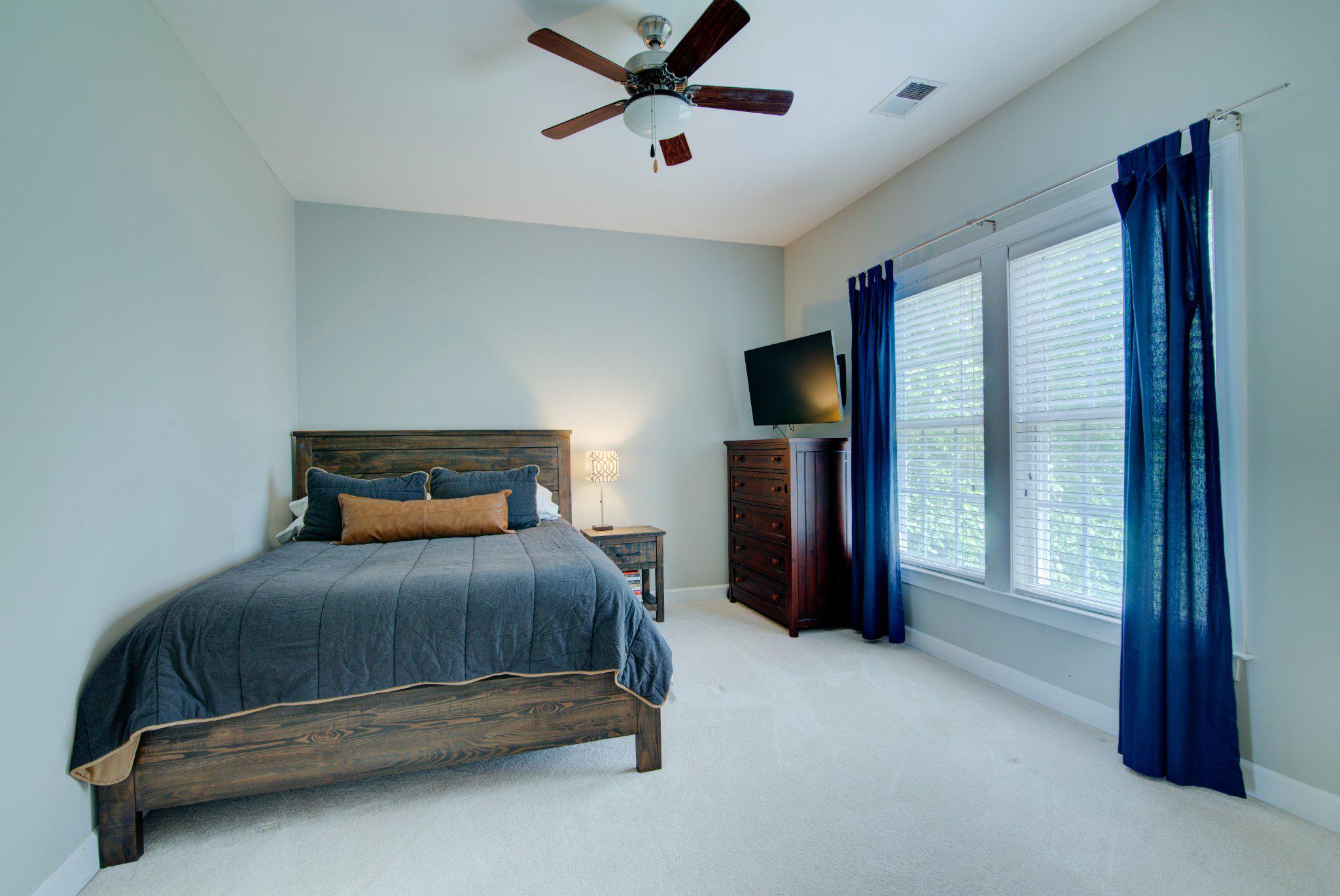 SPRING LAKES - Residential