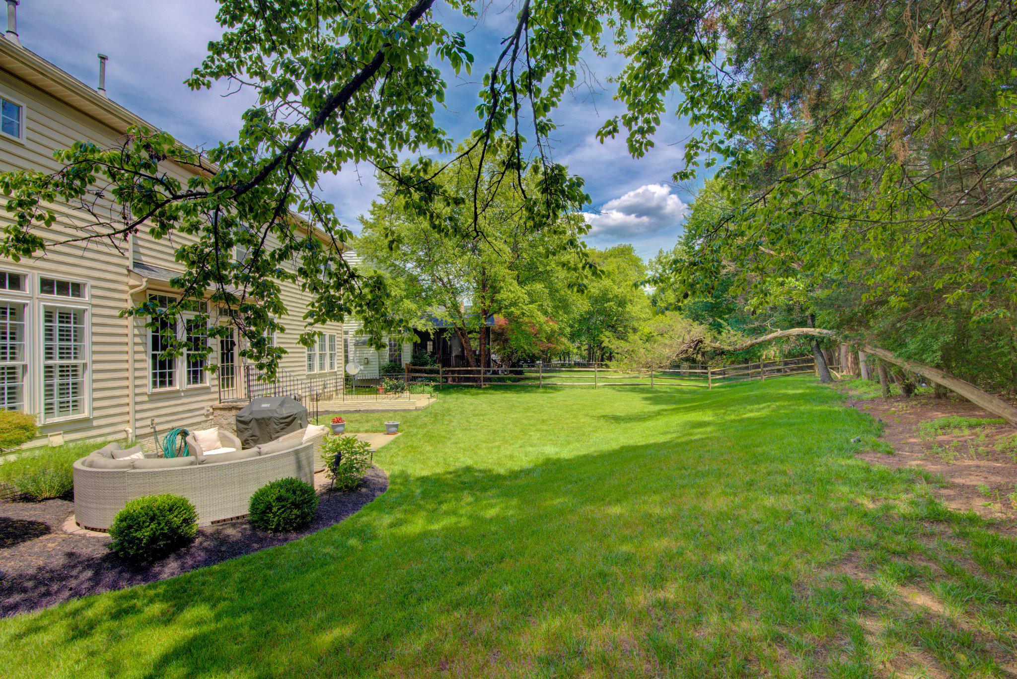 SPRING LAKES - Residential