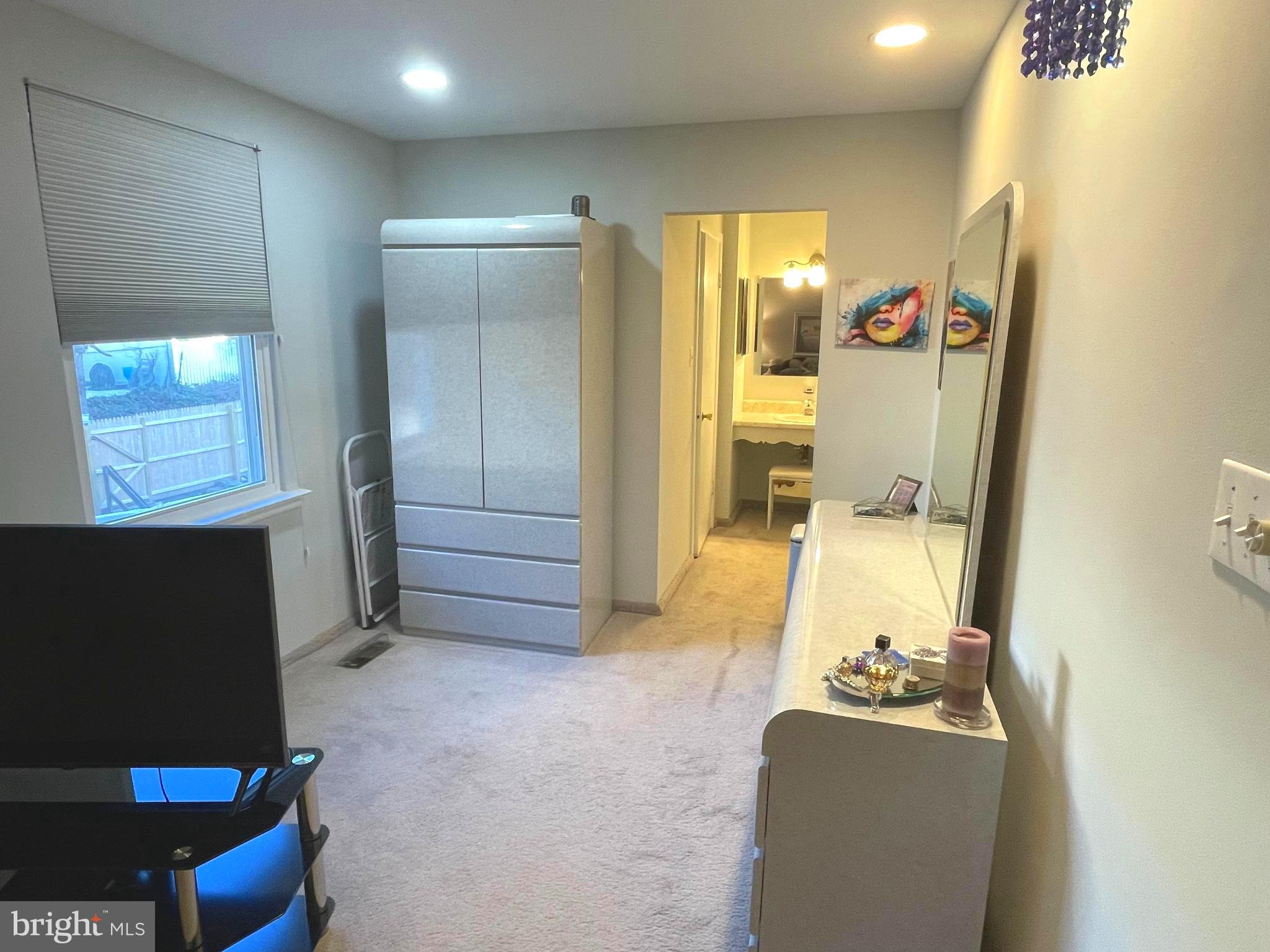 NESHAMINY VALLEY - Residential