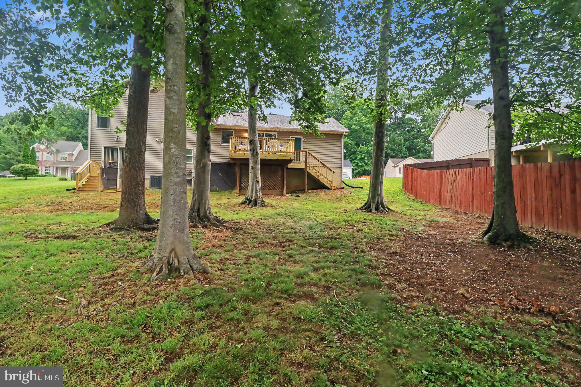COLONIAL RIDGE - Residential