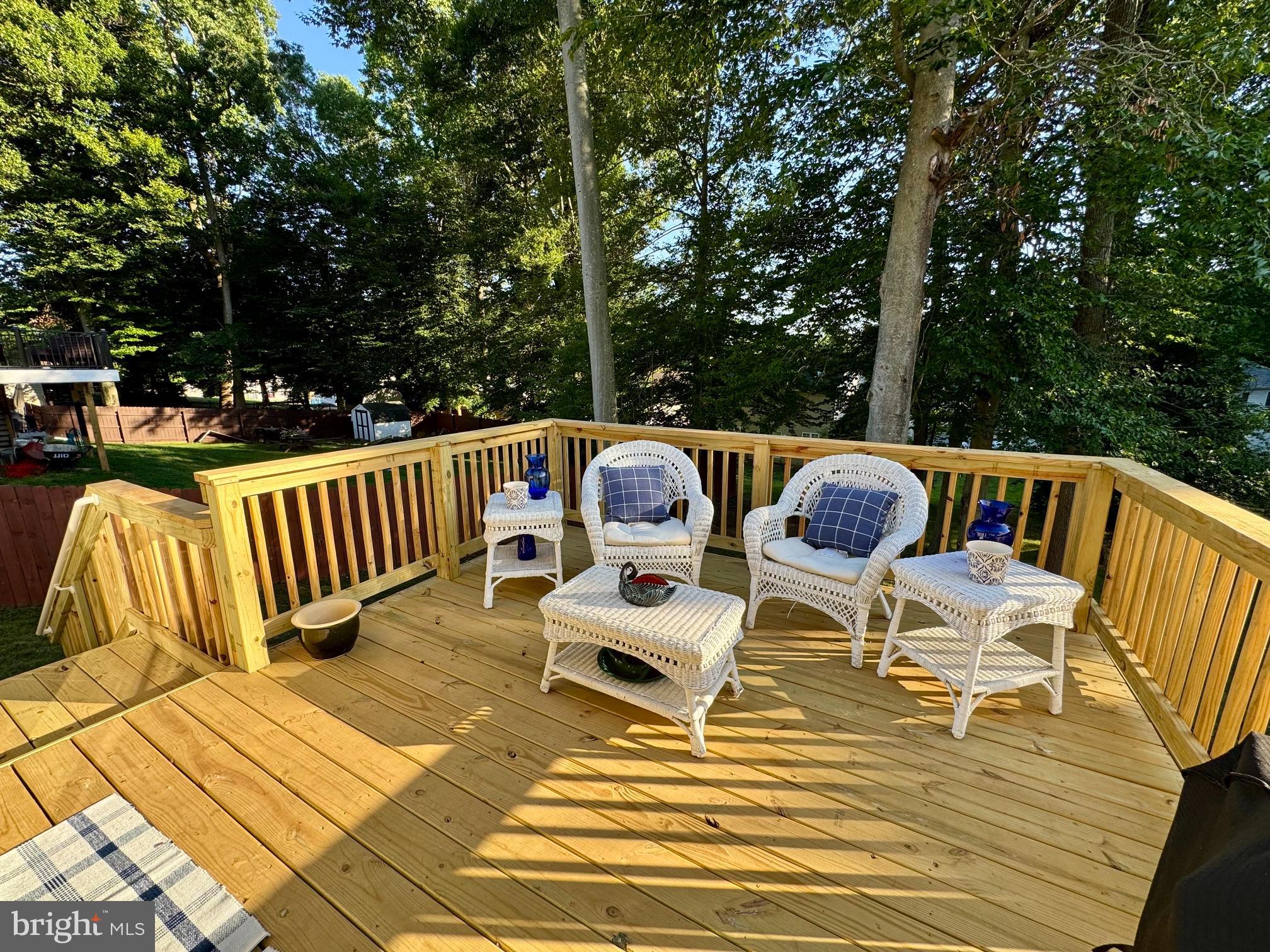 COLONIAL RIDGE - Residential