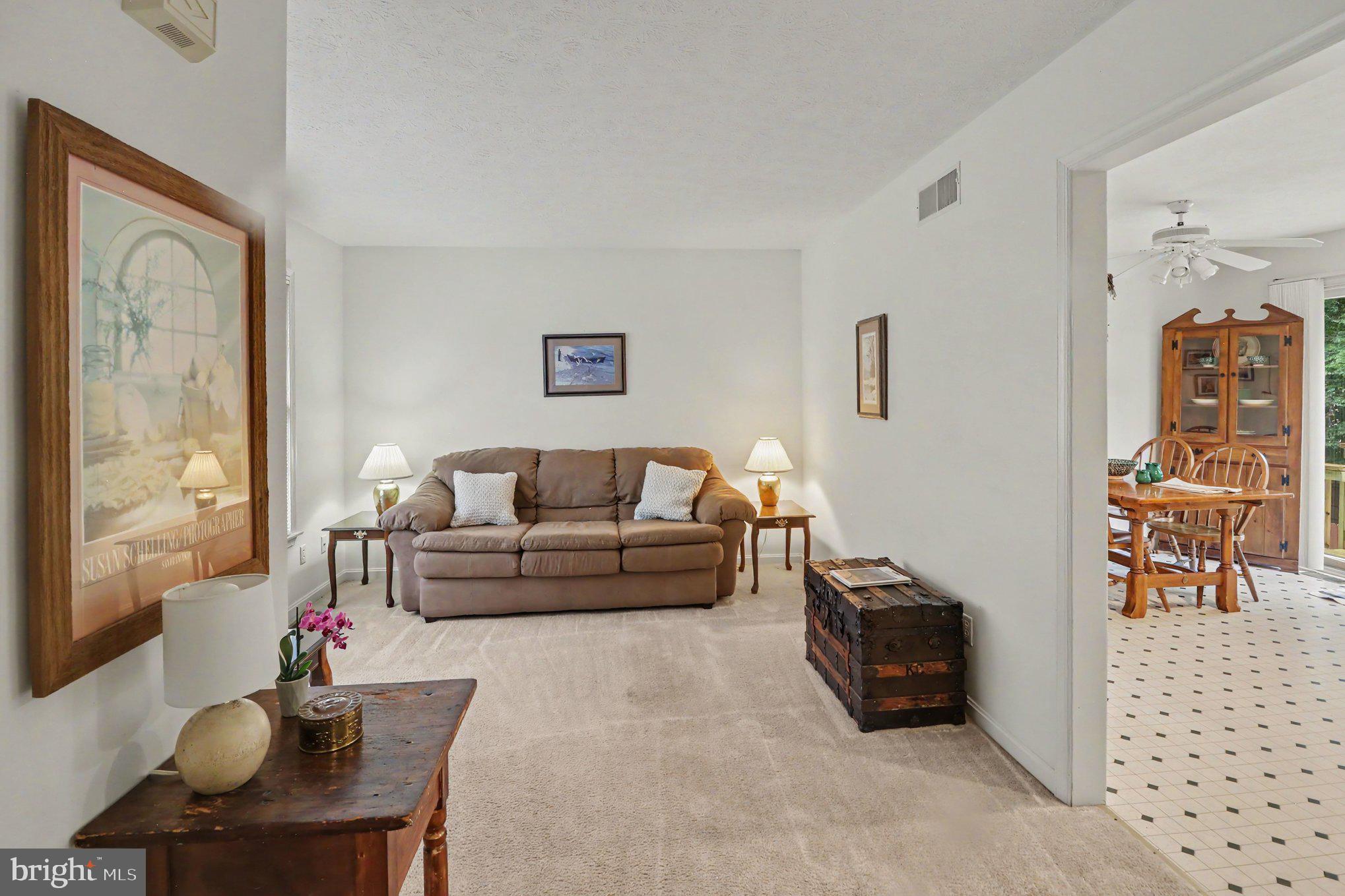 COLONIAL RIDGE - Residential