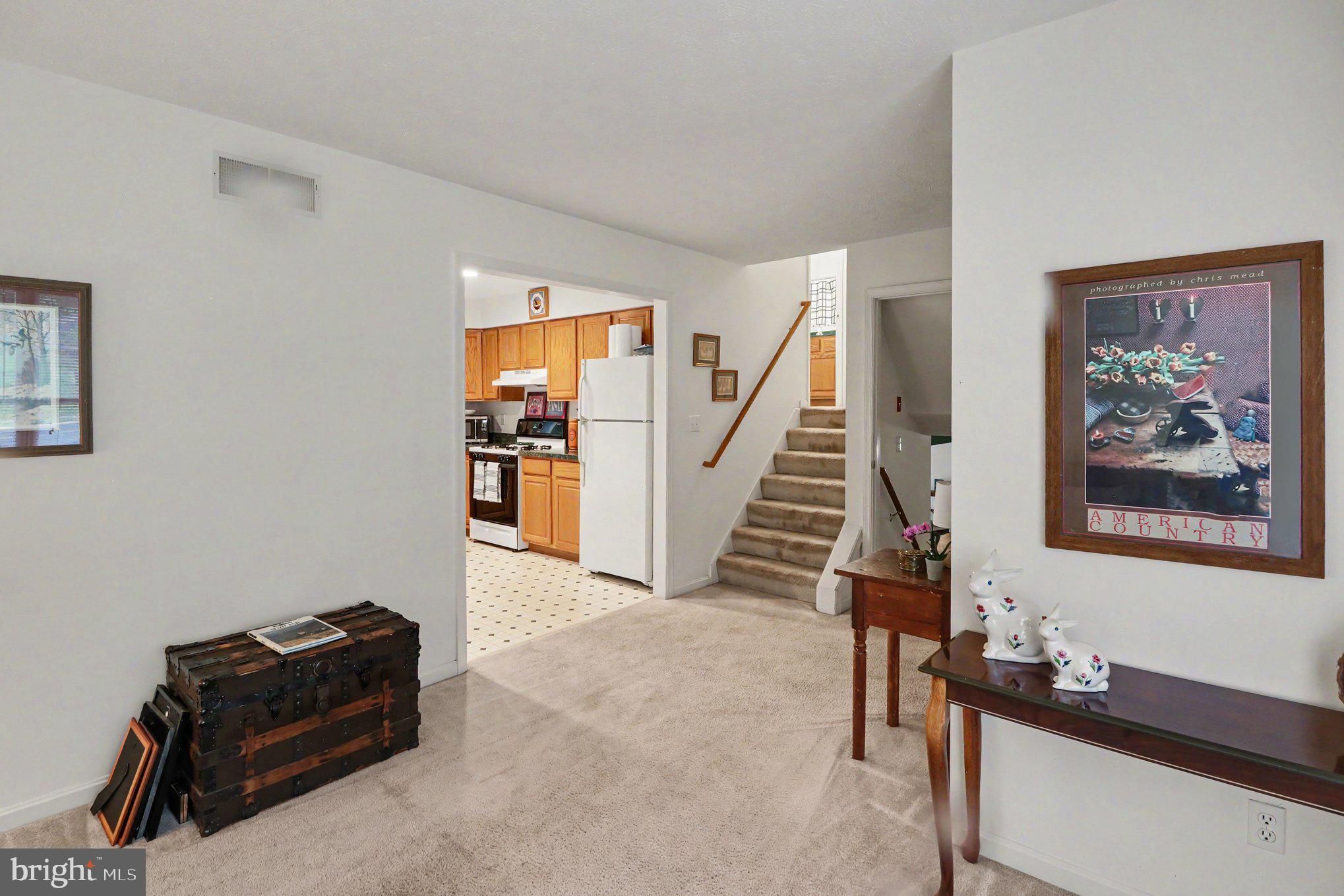 COLONIAL RIDGE - Residential