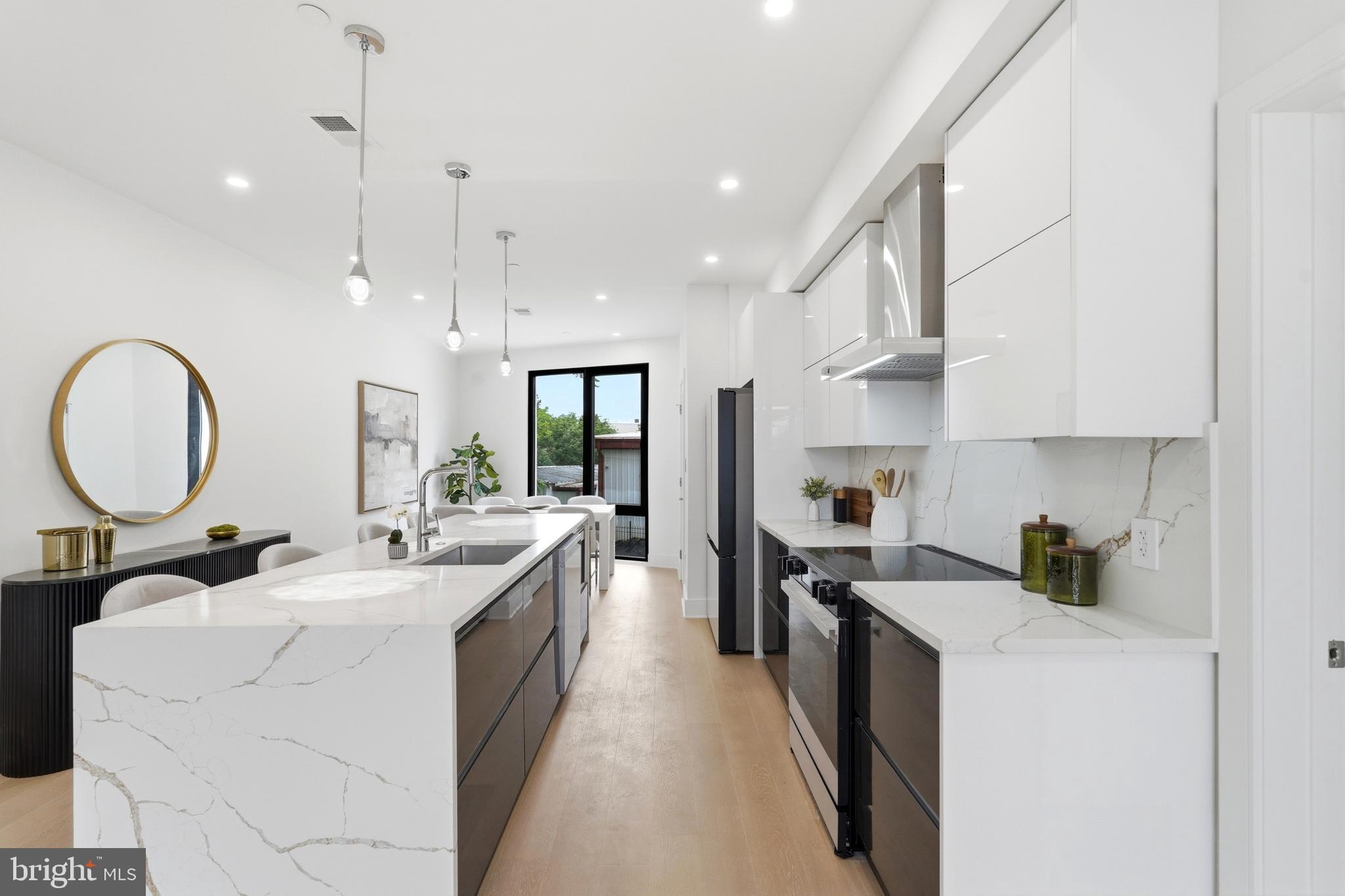 IVY CITY - Residential
