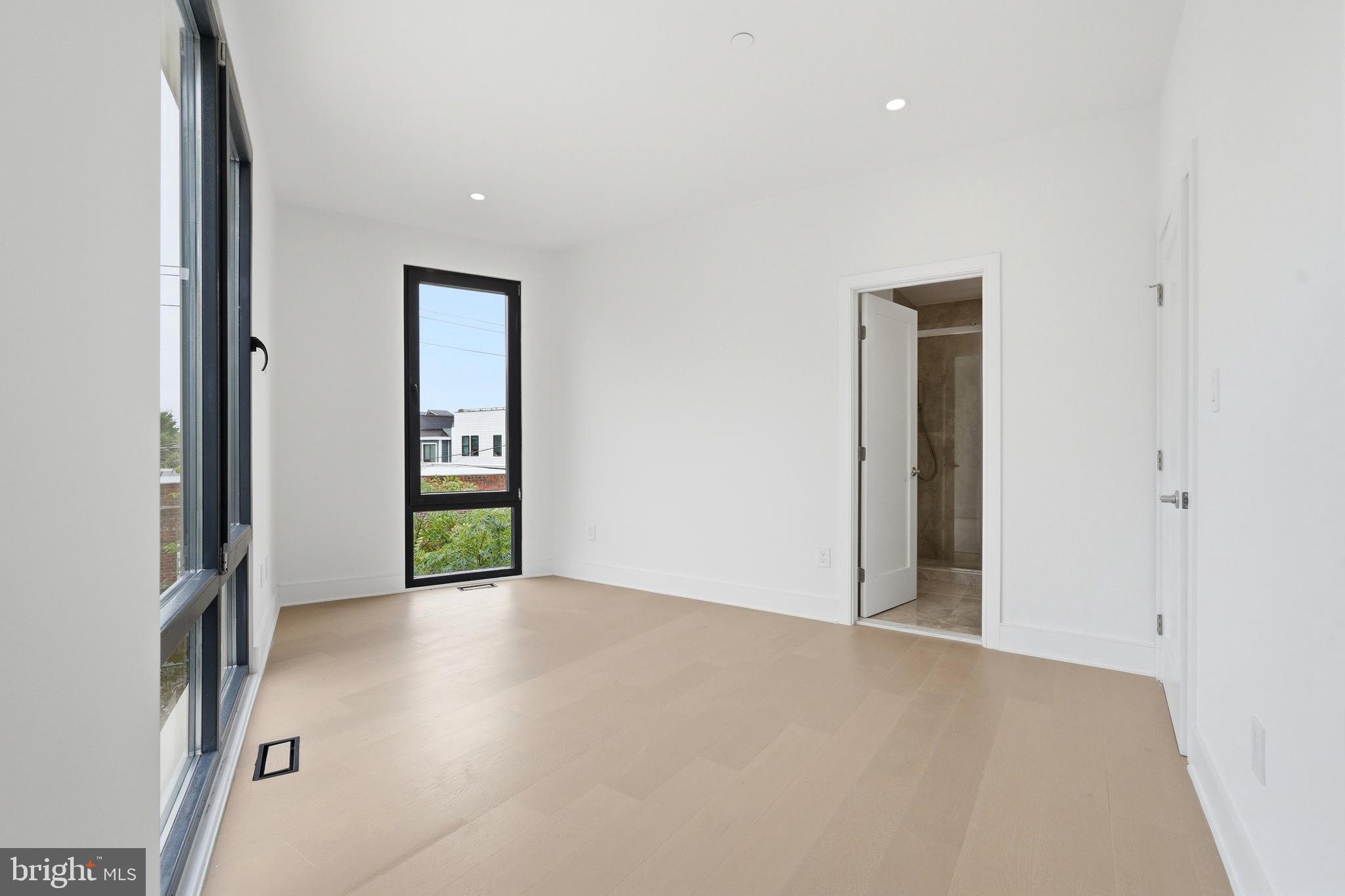 IVY CITY - Residential