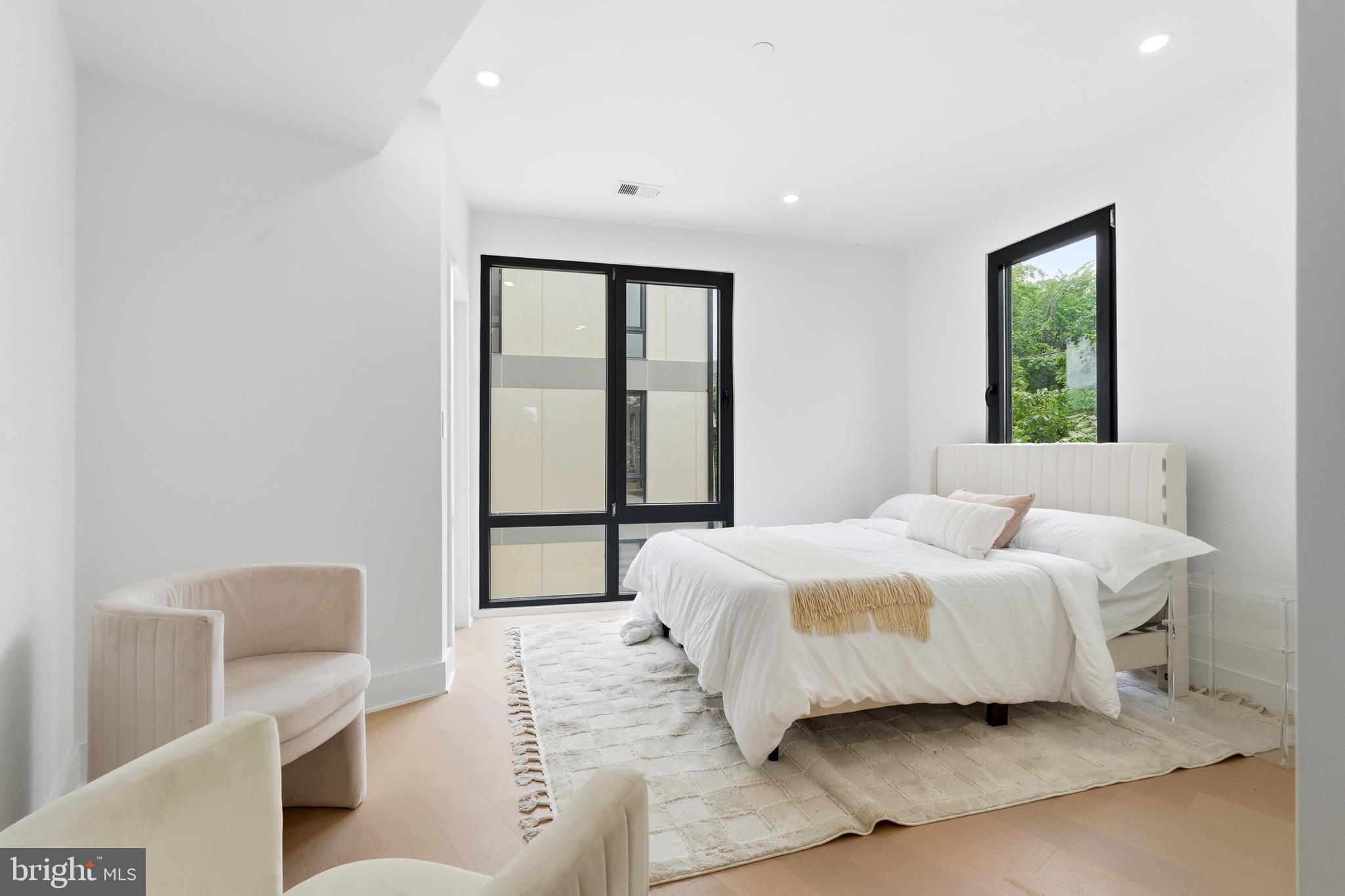 IVY CITY - Residential