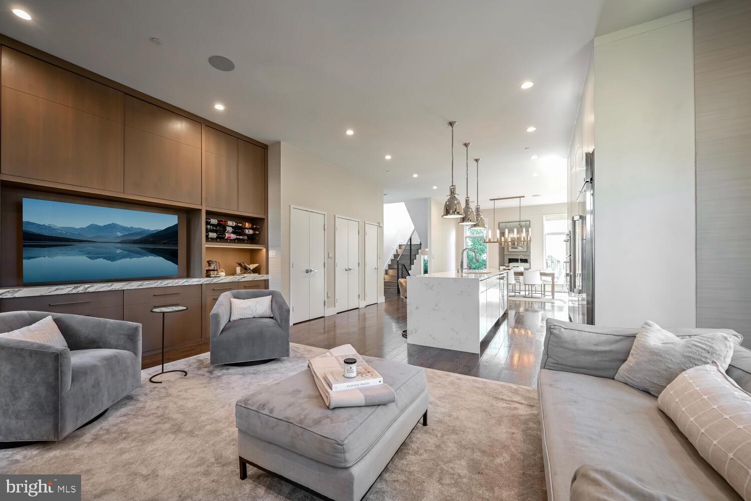 GEORGETOWN VILLAGE - Residential