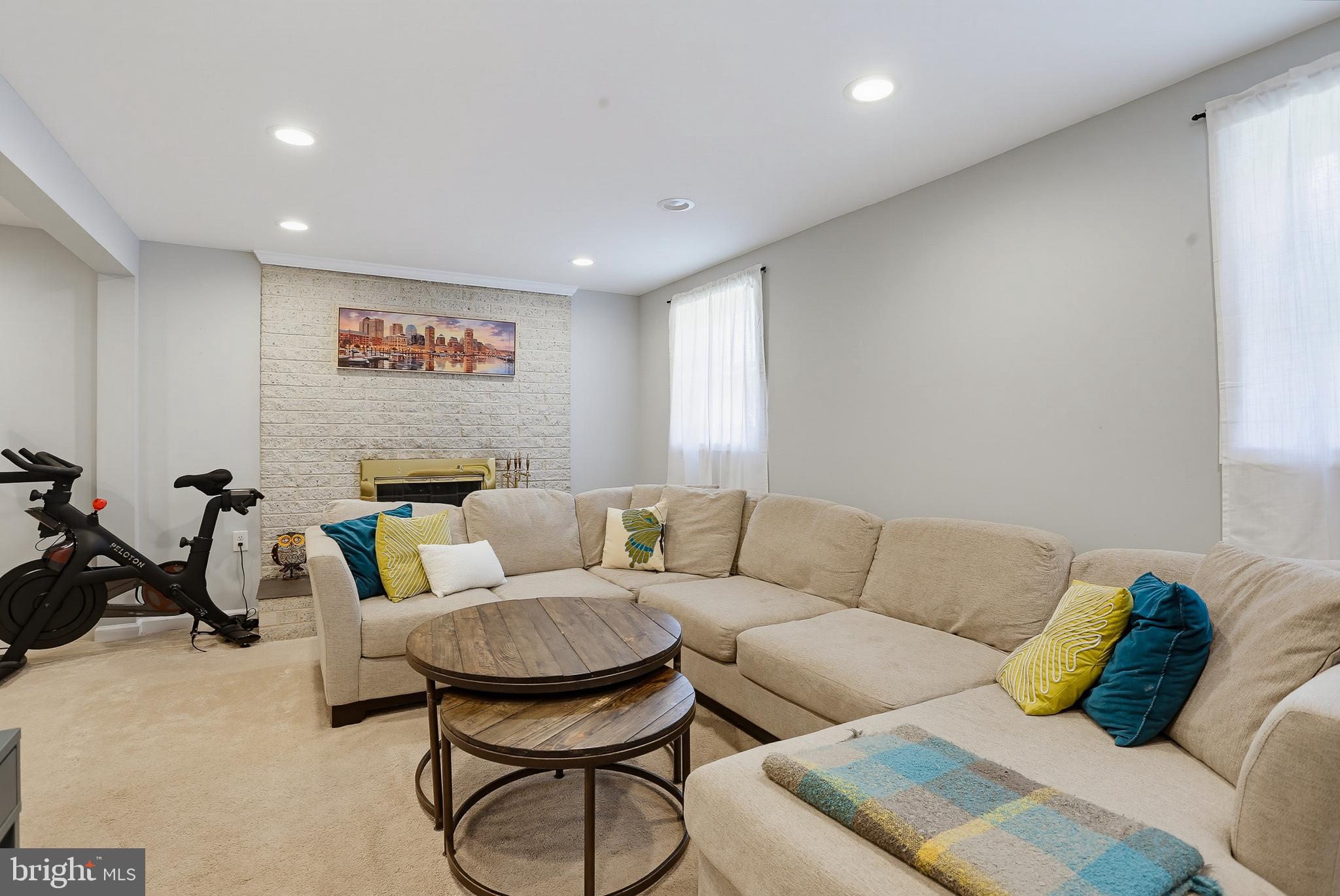 NOTTINGHAM WOODS - Residential