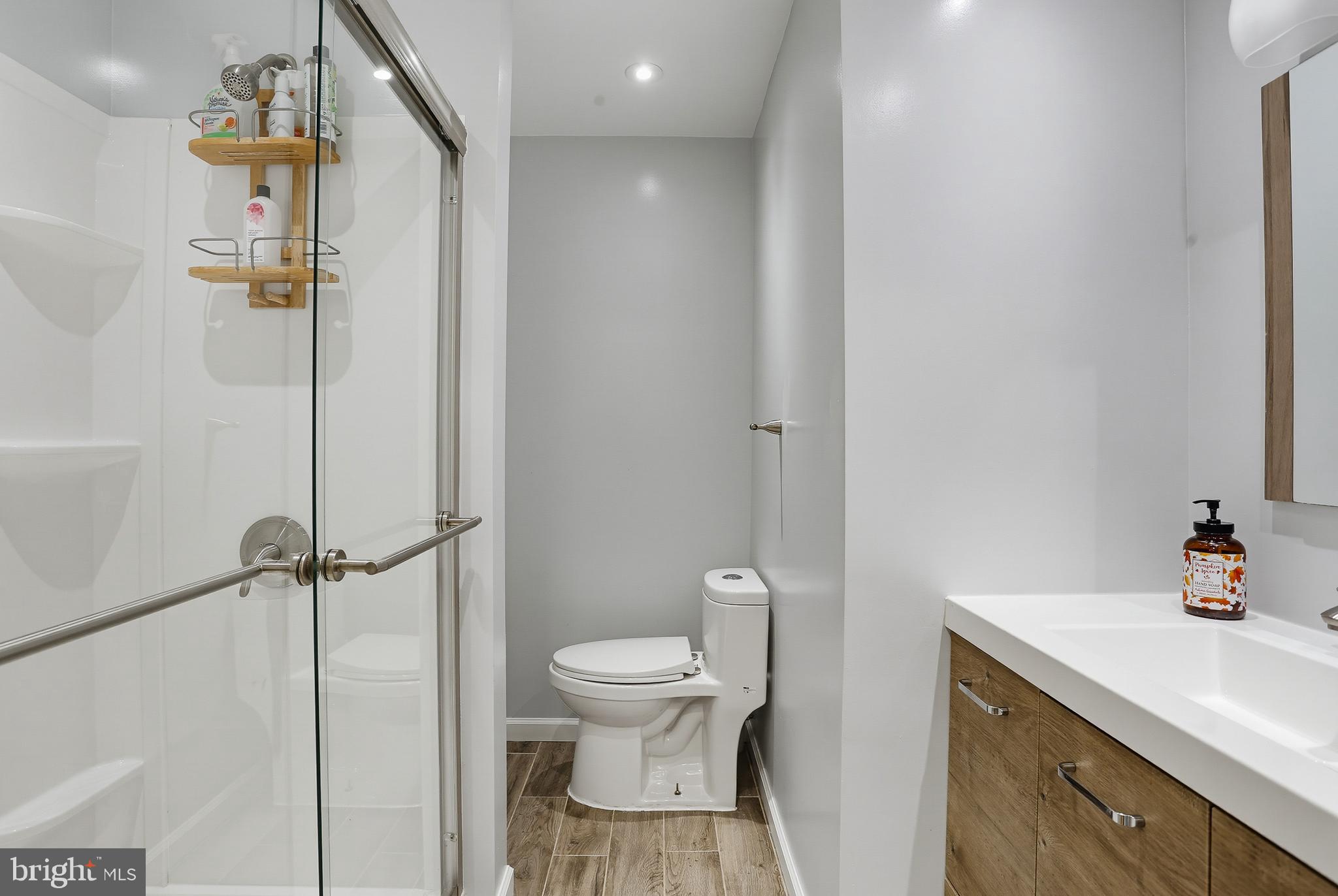 NOTTINGHAM WOODS - Residential