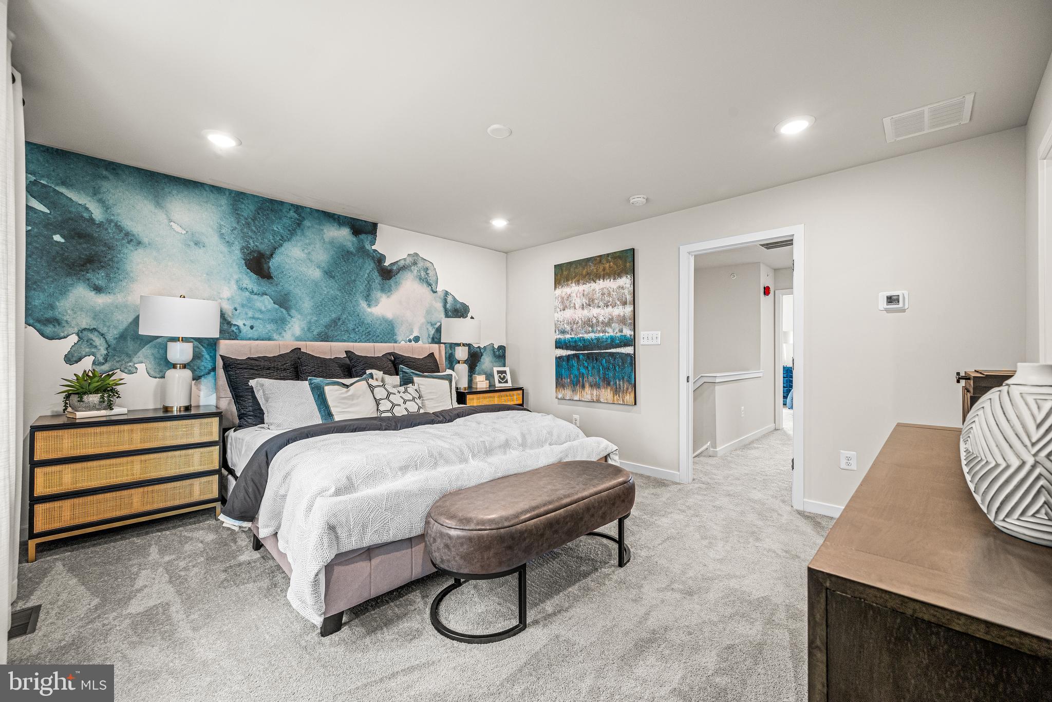 RIVER POINTE - Residential
