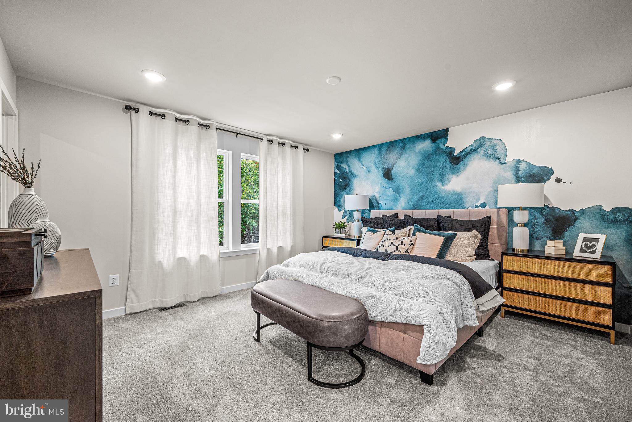 RIVER POINTE - Residential