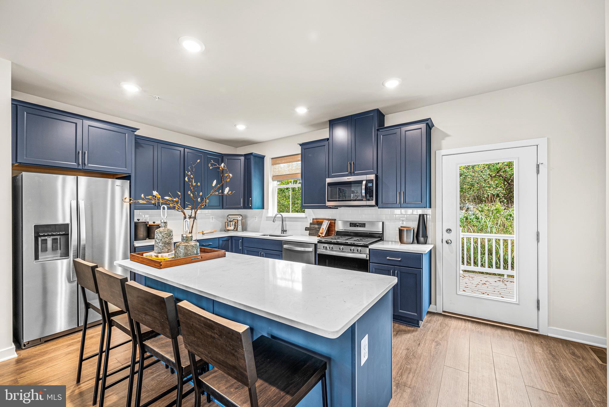 RIVER POINTE - Residential