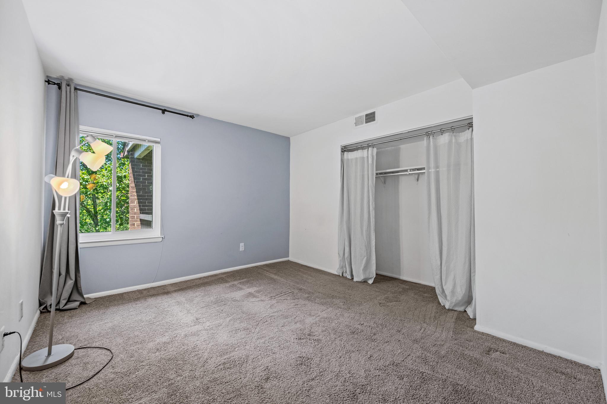 CHERRY GLEN - Residential