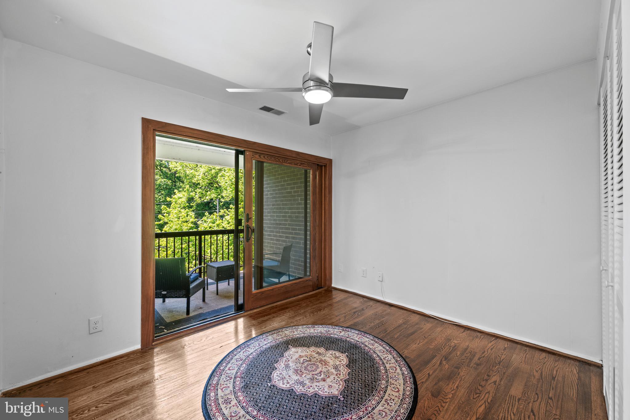 CHERRY GLEN - Residential