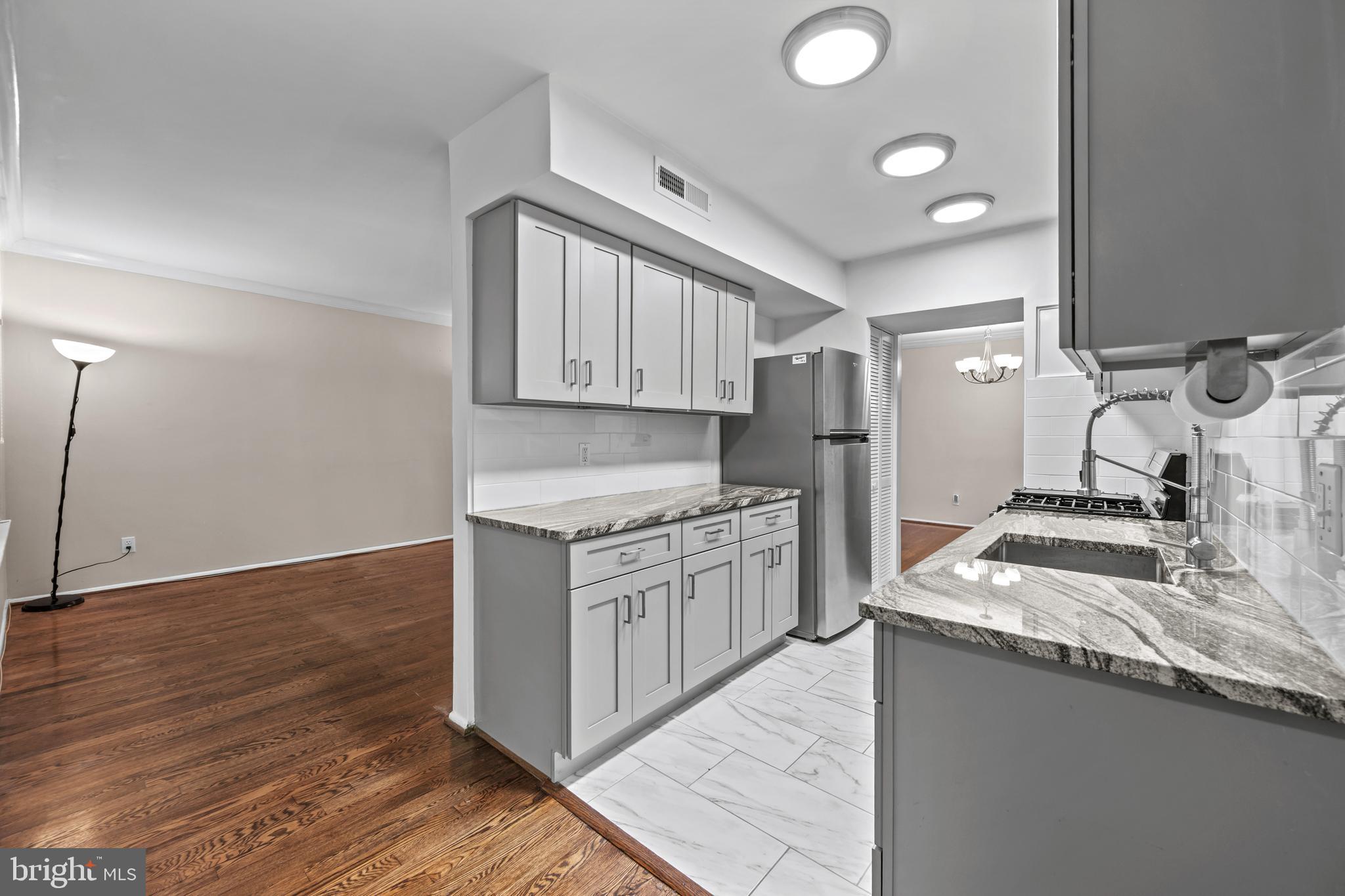 CHERRY GLEN - Residential