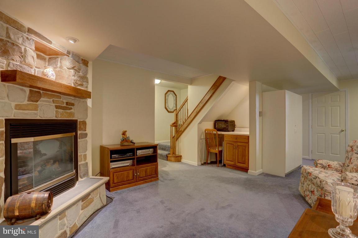 HEMPFIELD GREEN - Residential