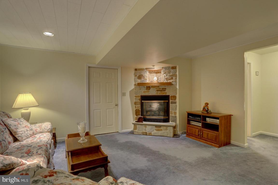 HEMPFIELD GREEN - Residential