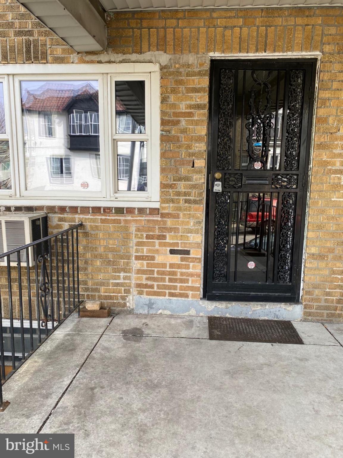 Showings are drive by only until June. Looking to buy a home this summer, add this listing to your summer showing schedule!
