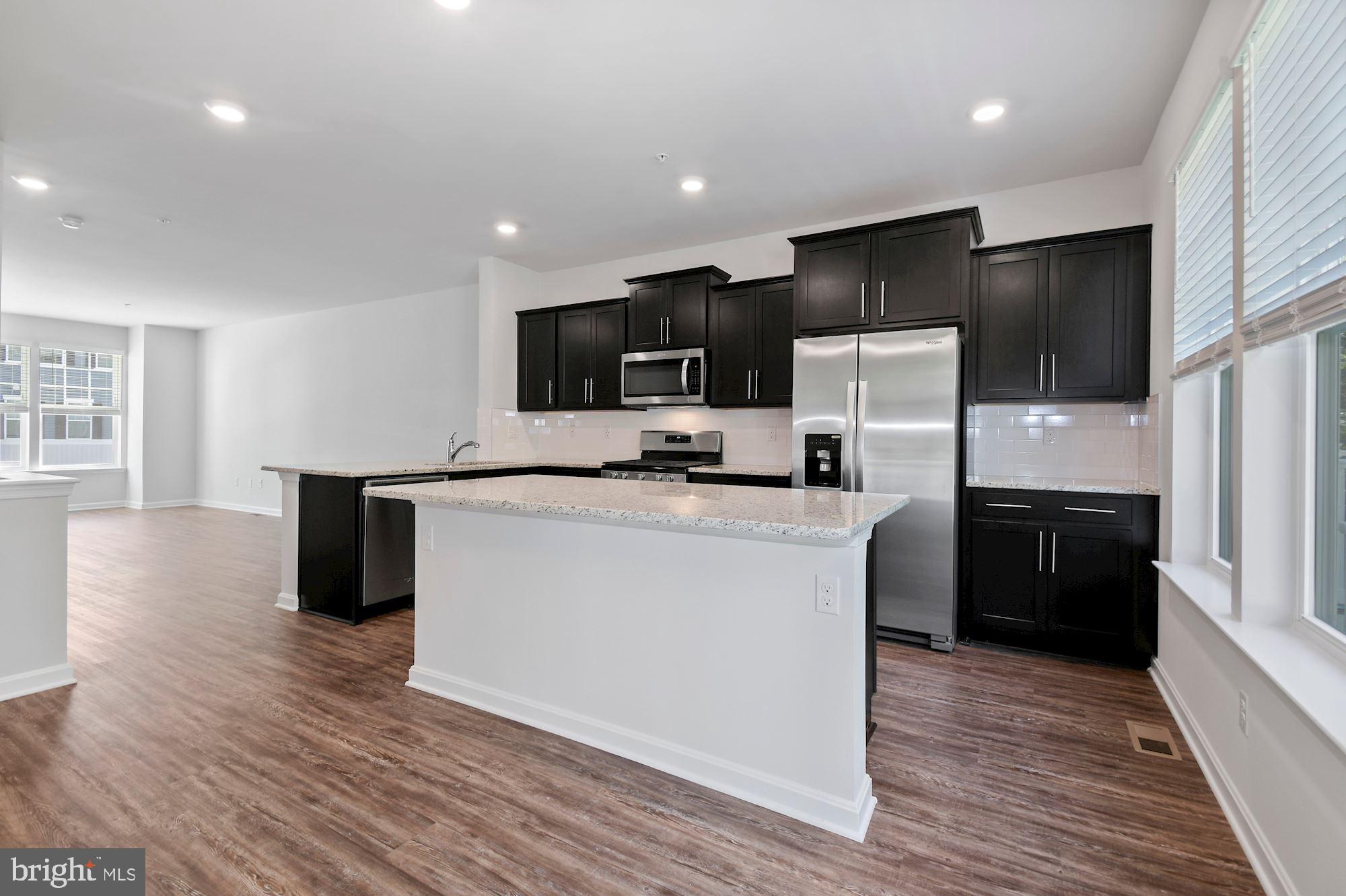 PARKSIDE - Residential