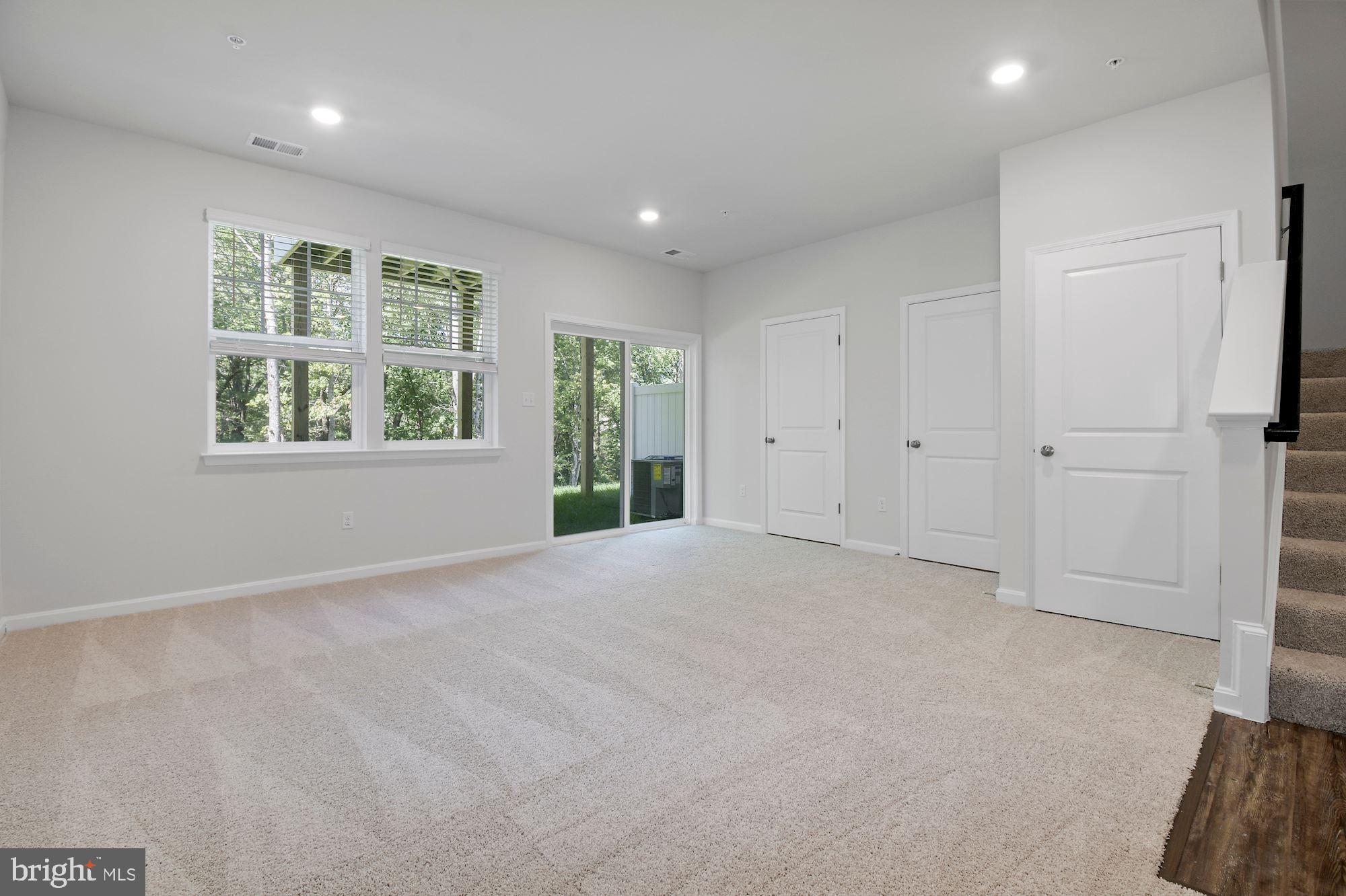 PARKSIDE - Residential