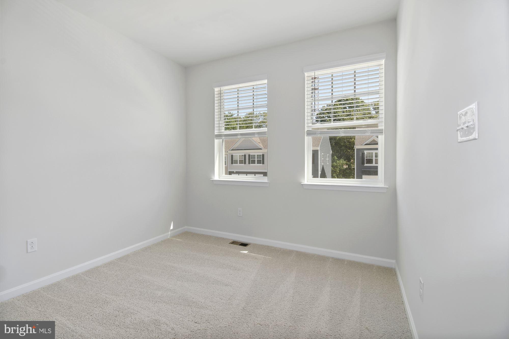 PARKSIDE - Residential