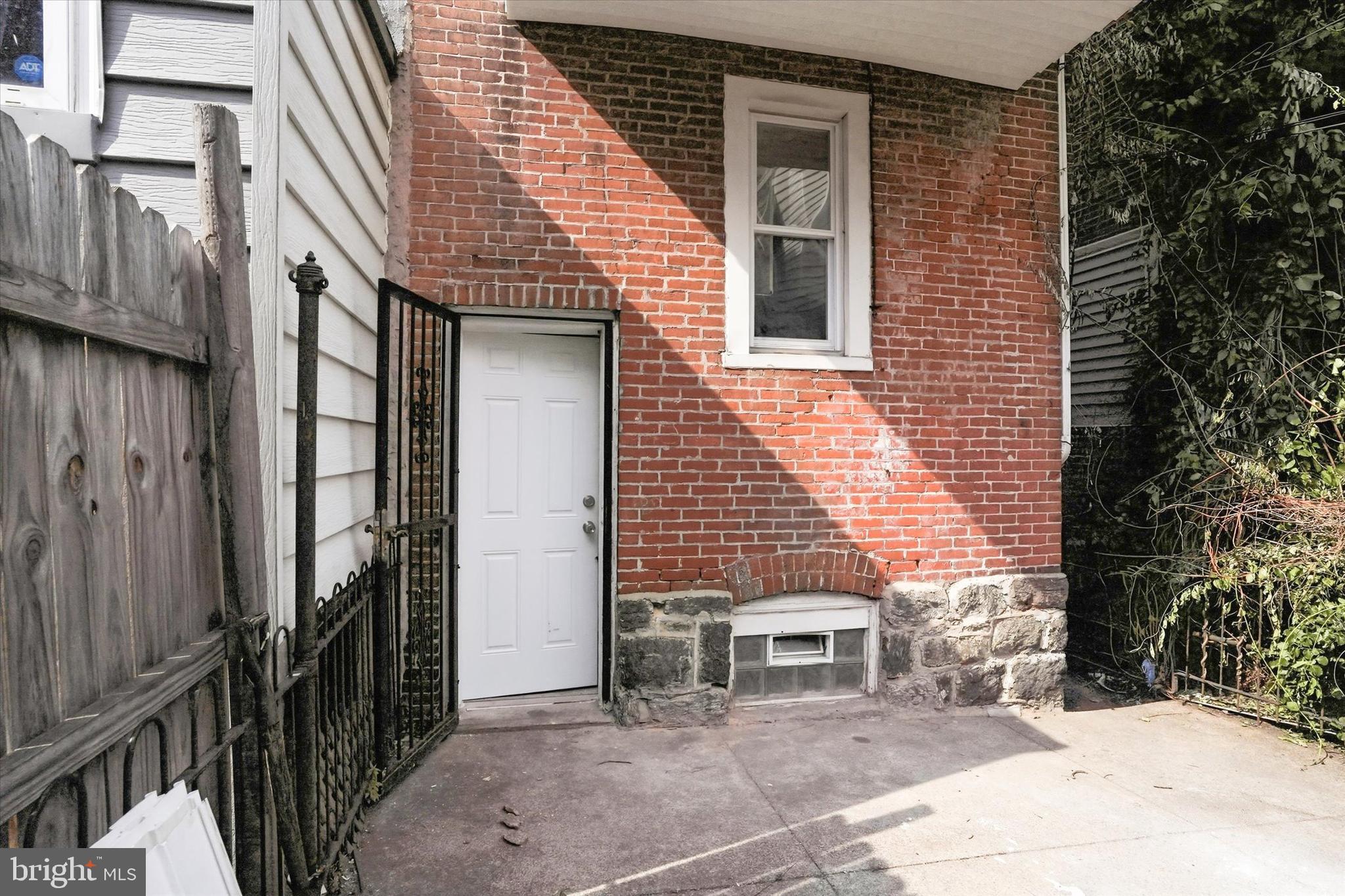 COBBS CREEK - Residential