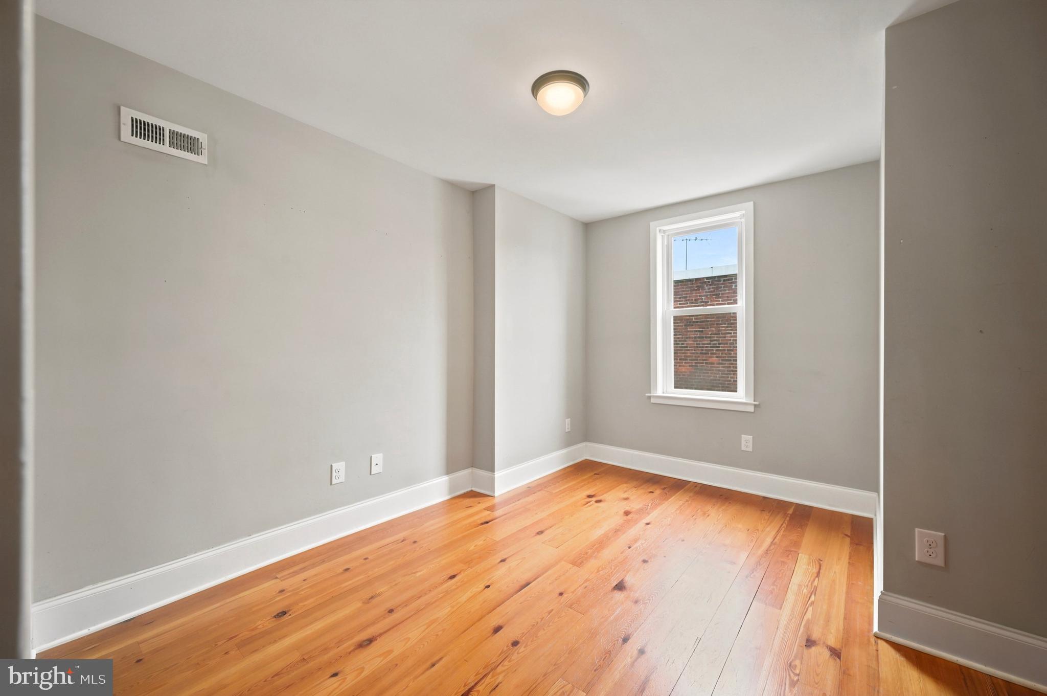 PORT RICHMOND - Residential