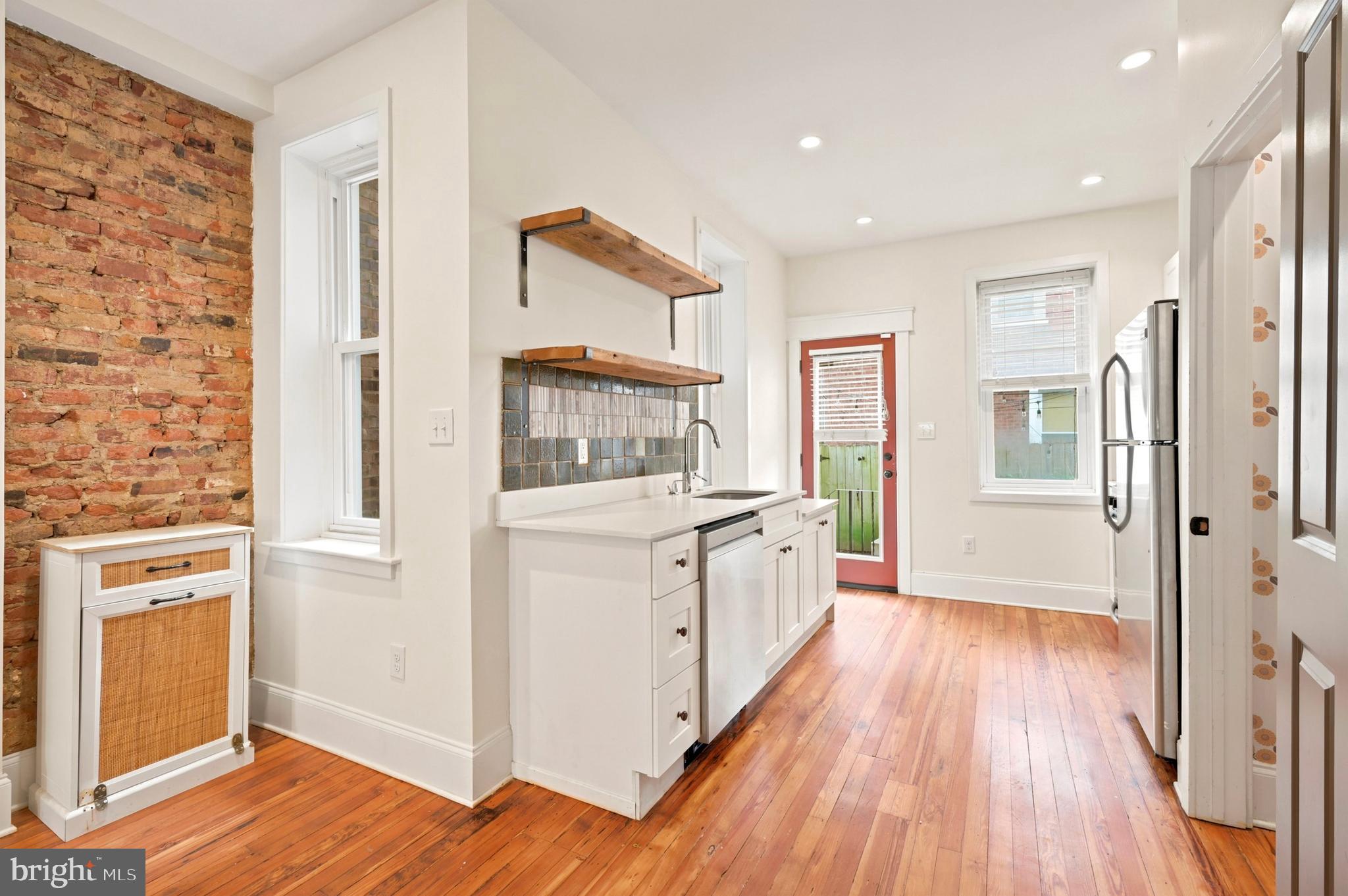 PORT RICHMOND - Residential