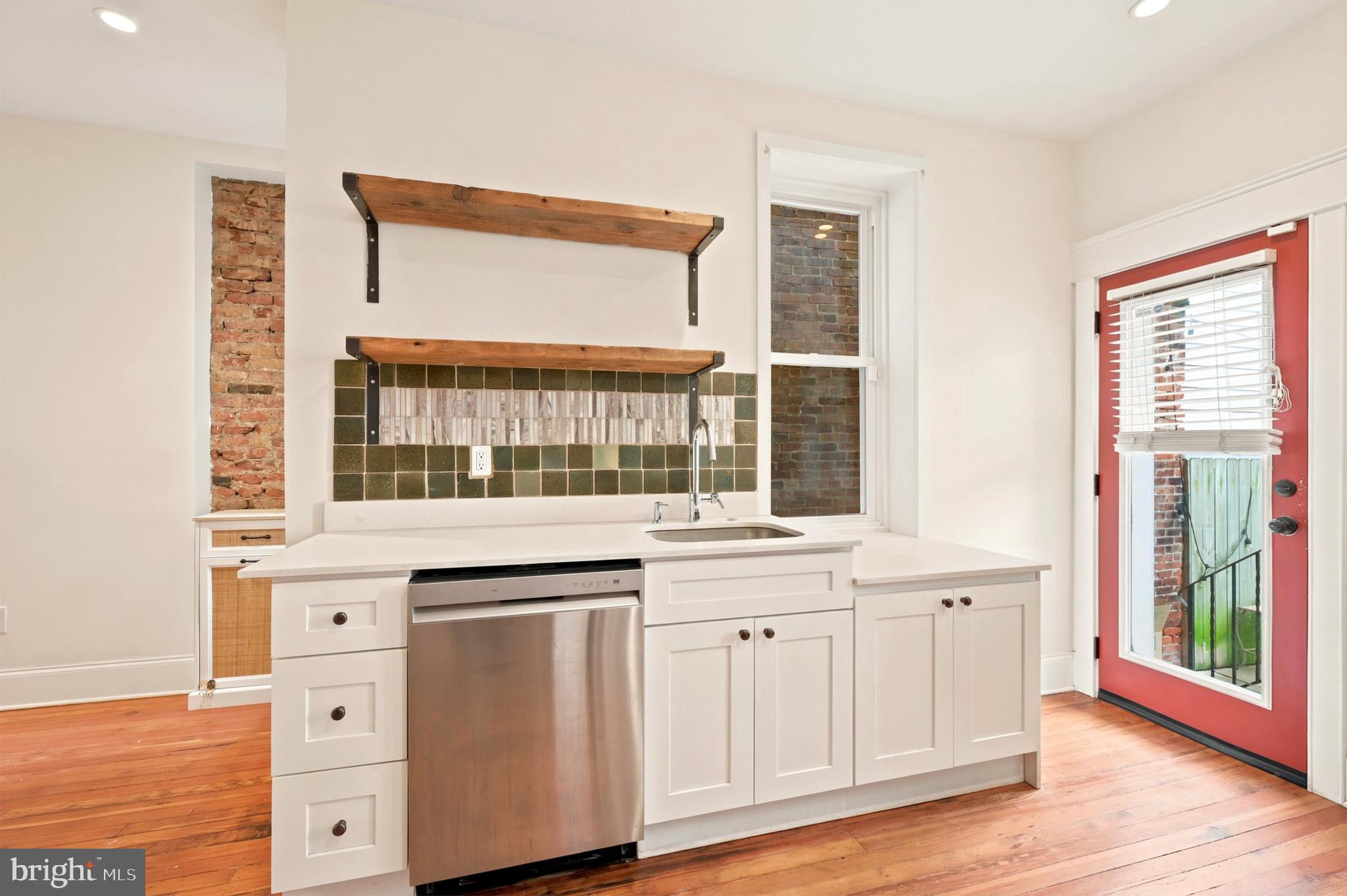 PORT RICHMOND - Residential