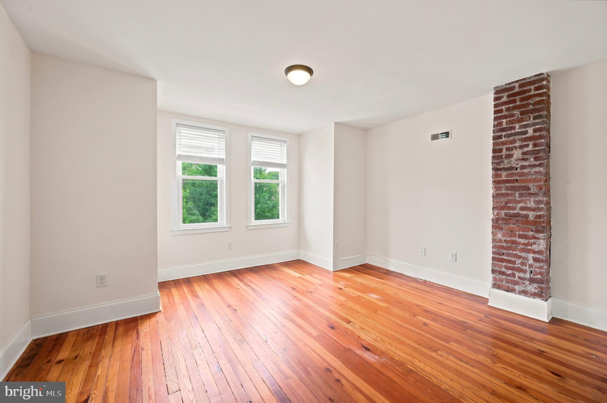 PORT RICHMOND - Residential