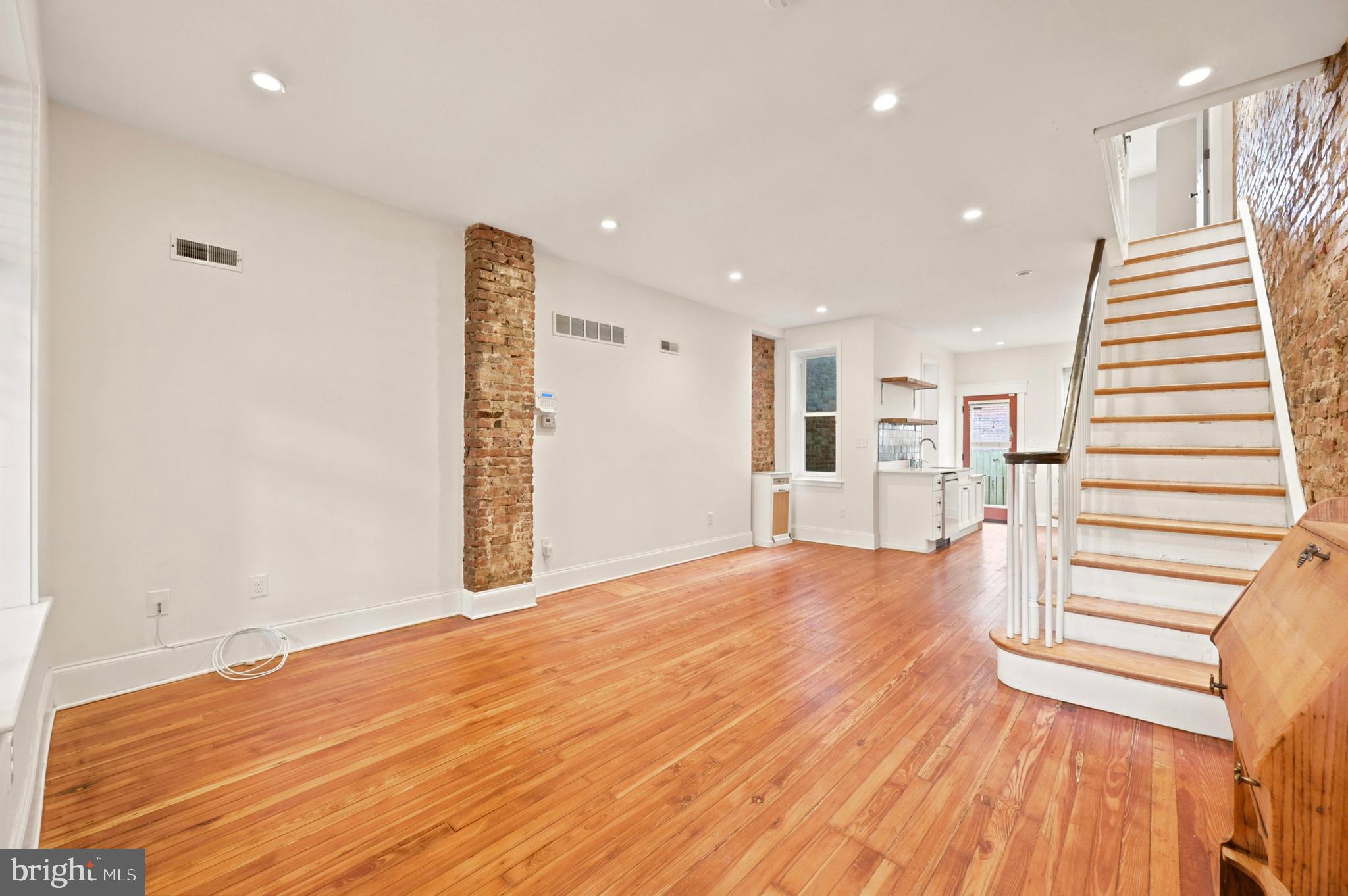 PORT RICHMOND - Residential