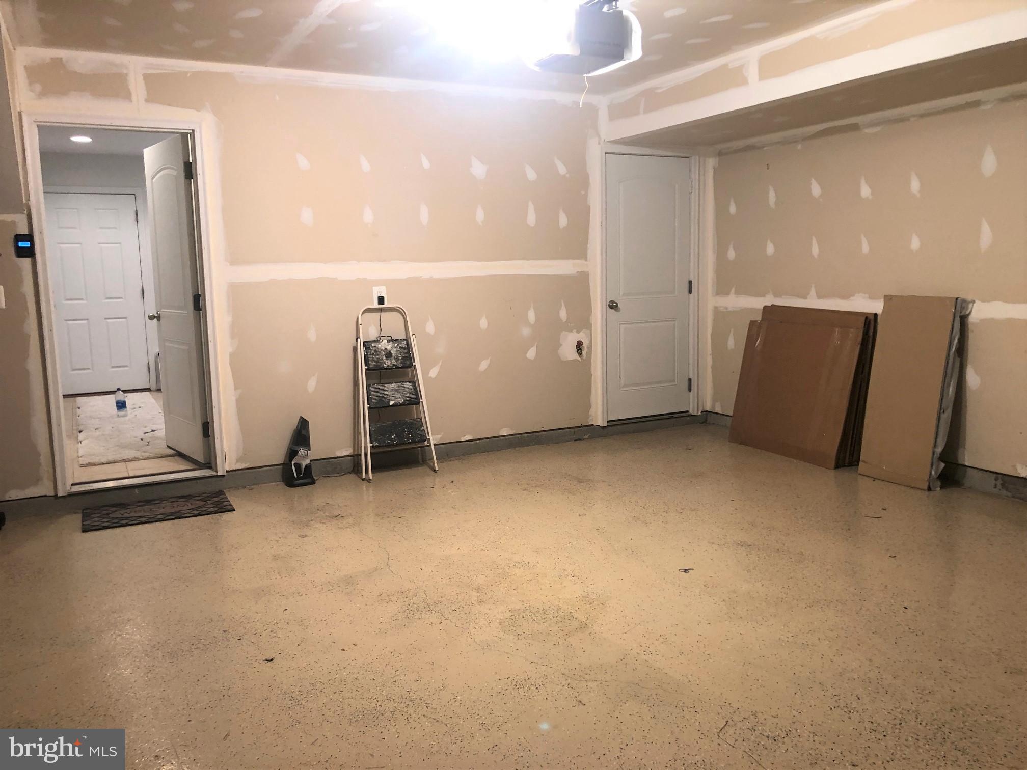VISTAS AT OCCOQUAN - Residential Lease
