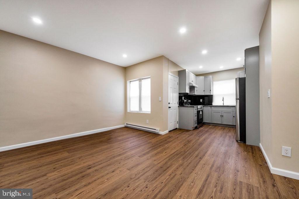 COLLINGDALE - Residential