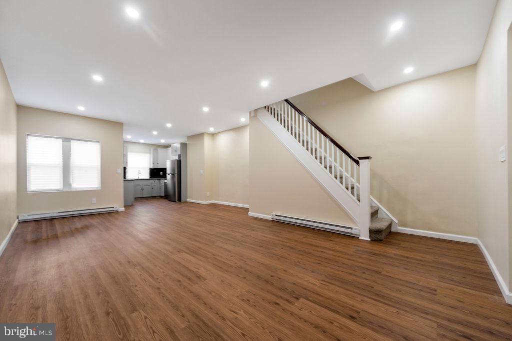 COLLINGDALE - Residential