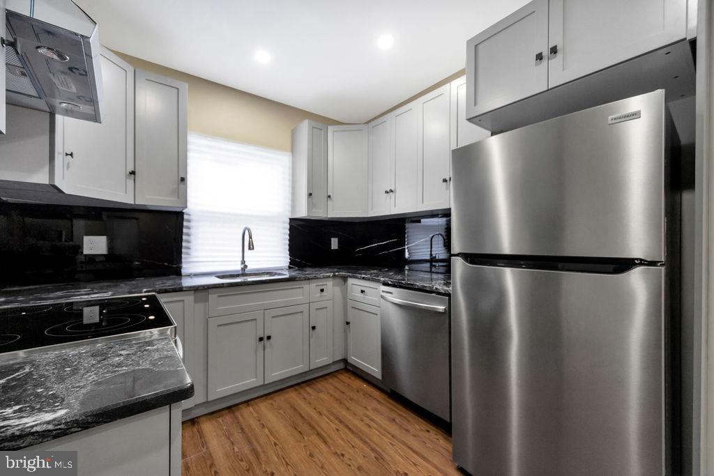 COLLINGDALE - Residential