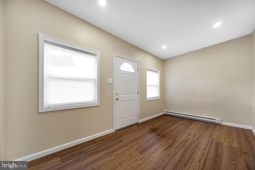 COLLINGDALE - Residential