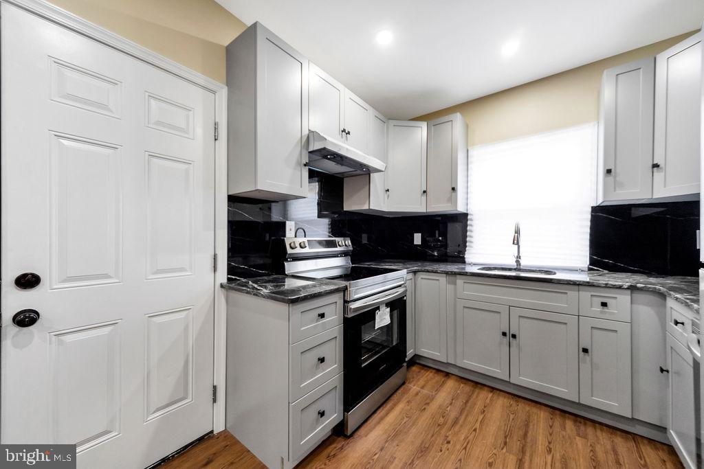 COLLINGDALE - Residential